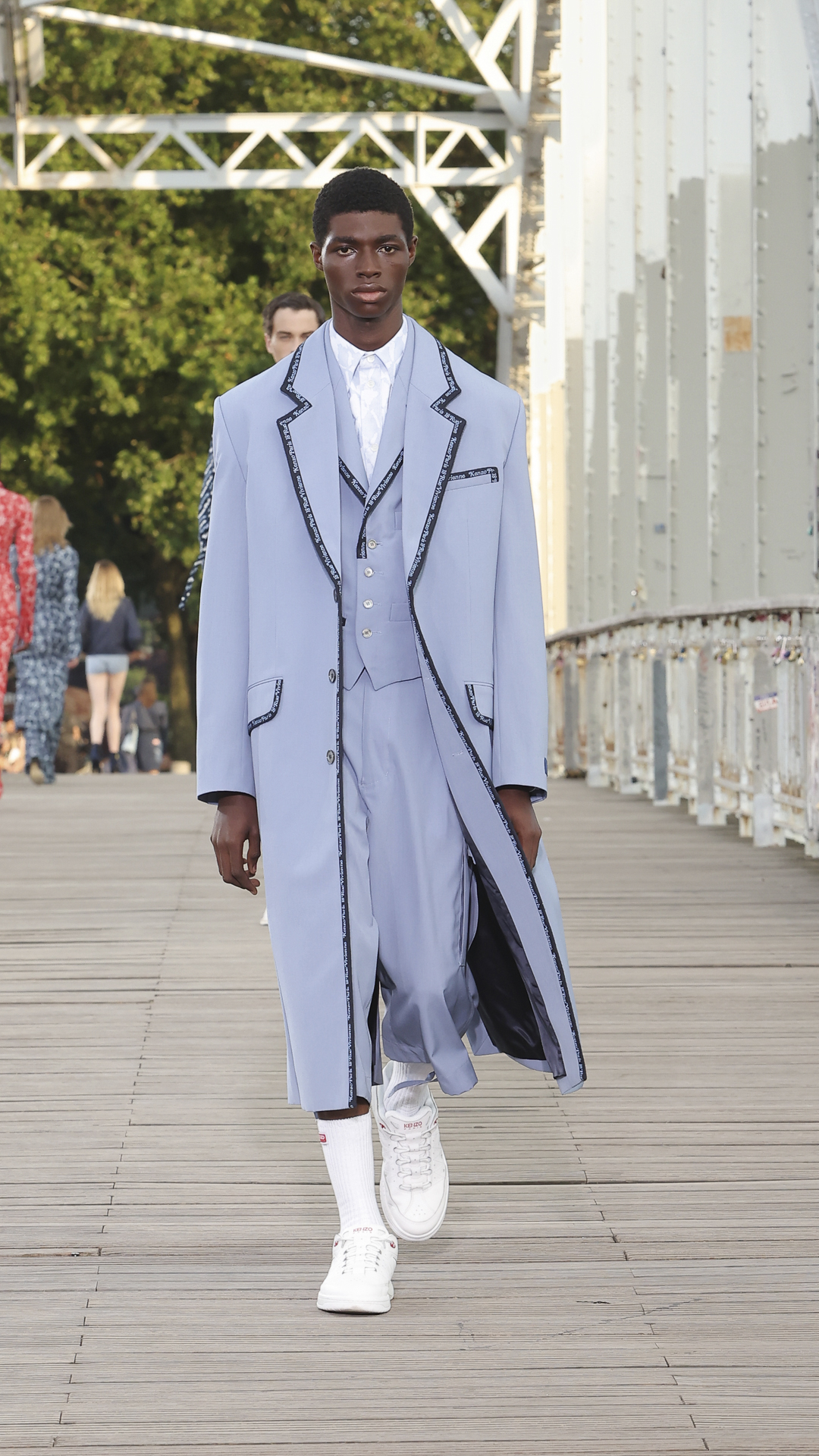 Pharrell Williams' Louis Vuitton - Kenzo Look