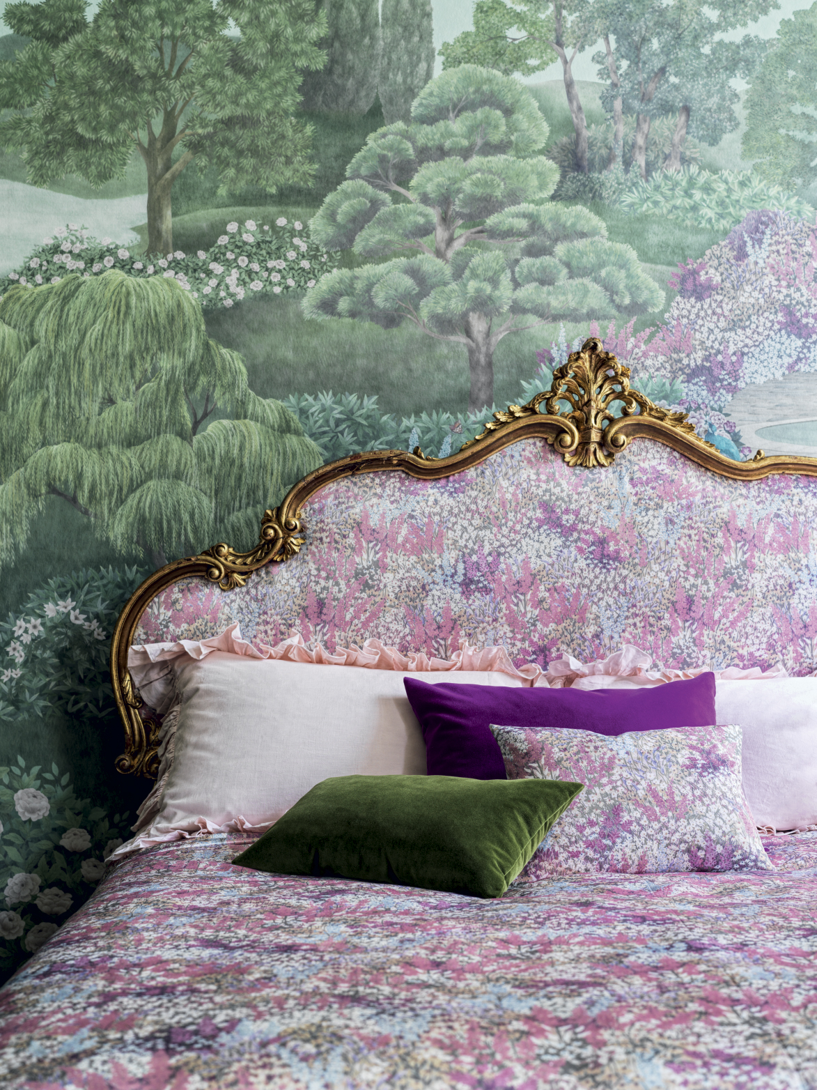 Cole & Son's Flagship Gallery - The Gardens Collection