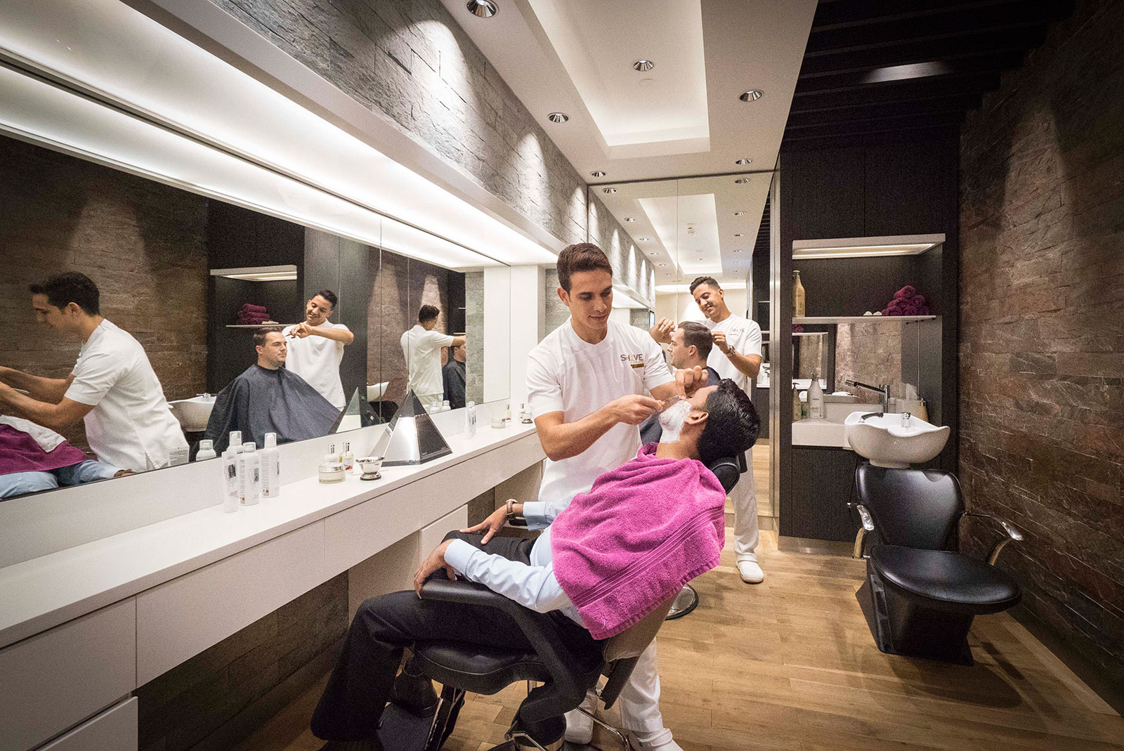 shave-by-thread-etihad-premium-lounge