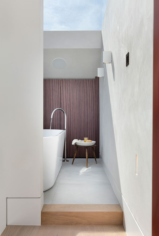 49A_Echlin_KenureHouse_Interior_Spa_2