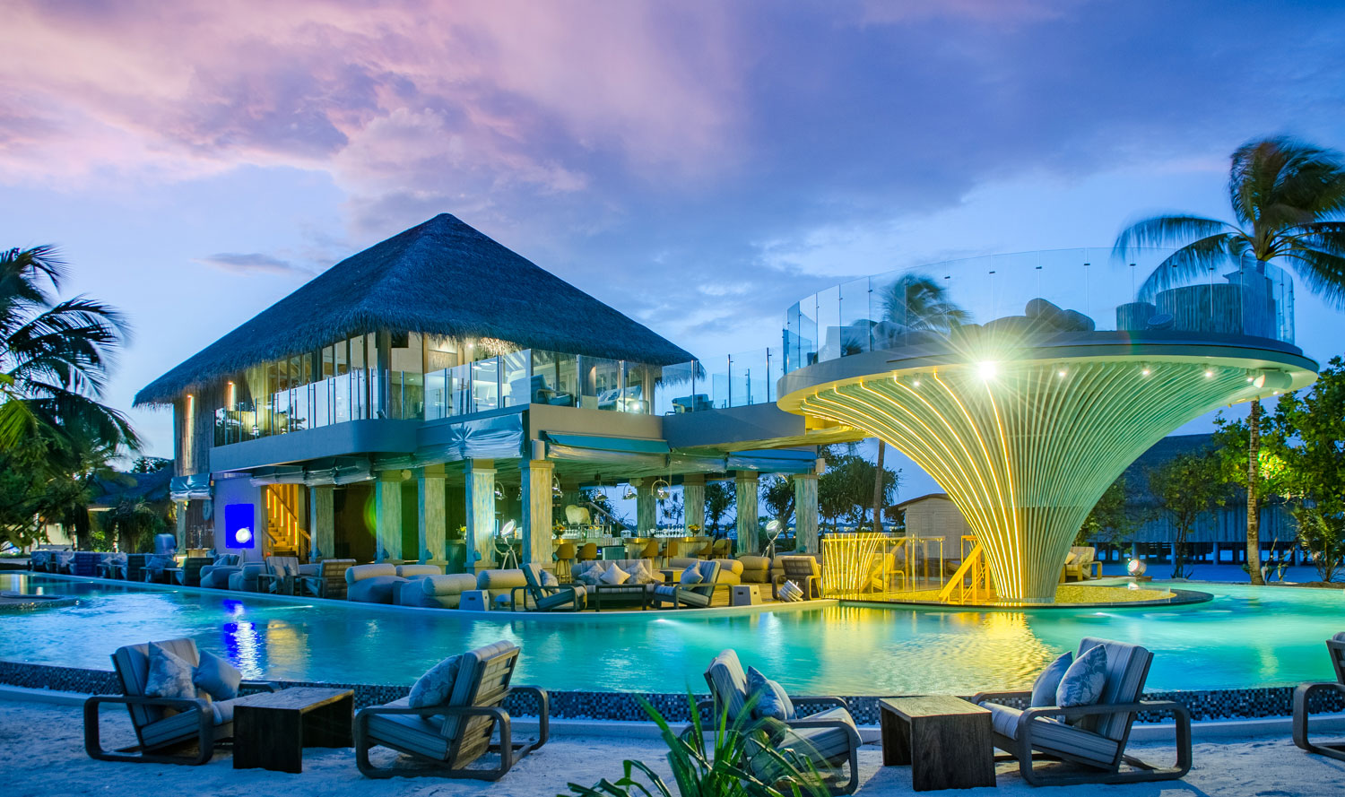 Bar area and pool BBBCSunset-2