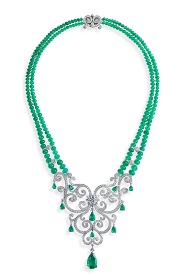 La-Esmeralda-Necklace1