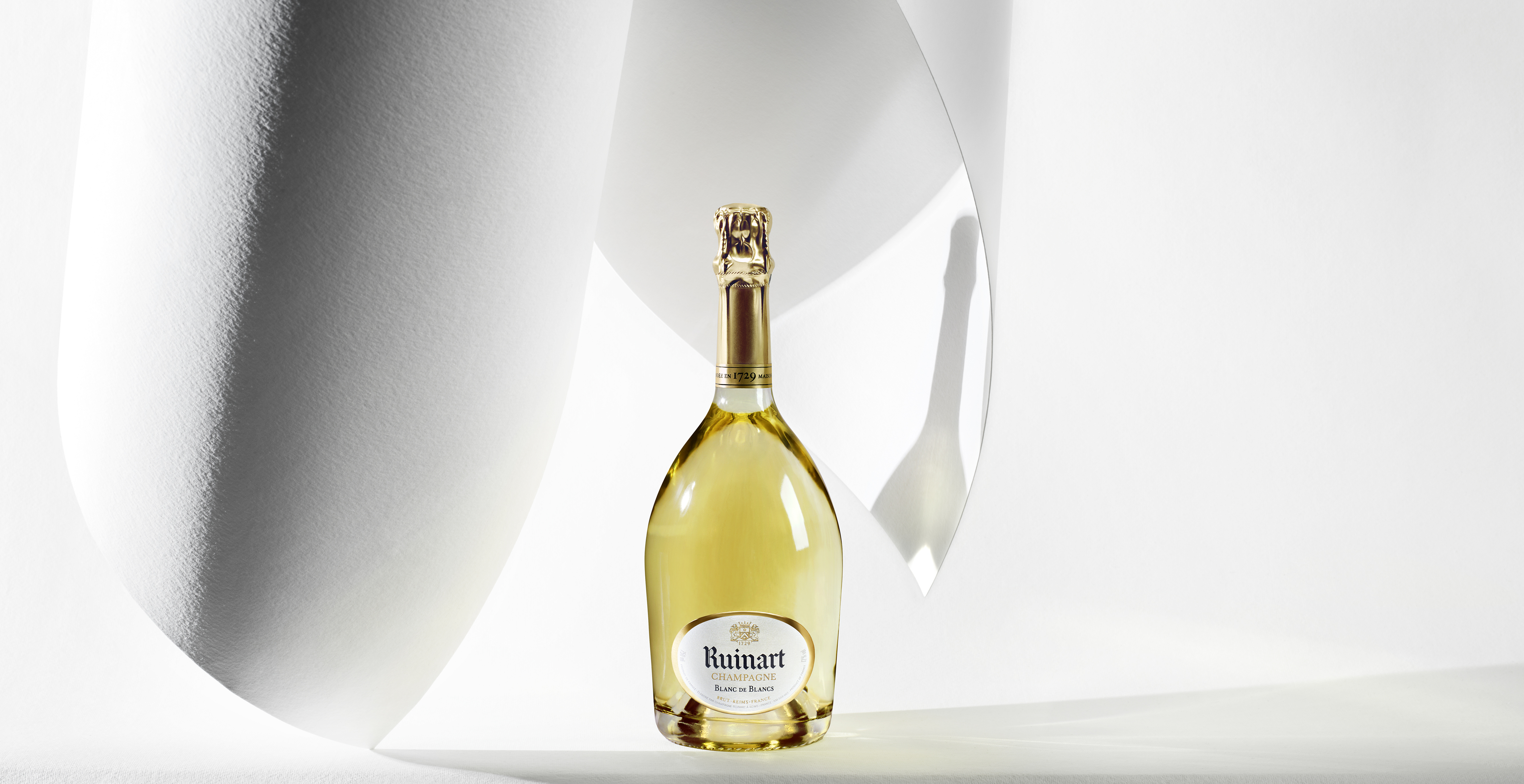 Ruinart Blanc de Blancs bottle