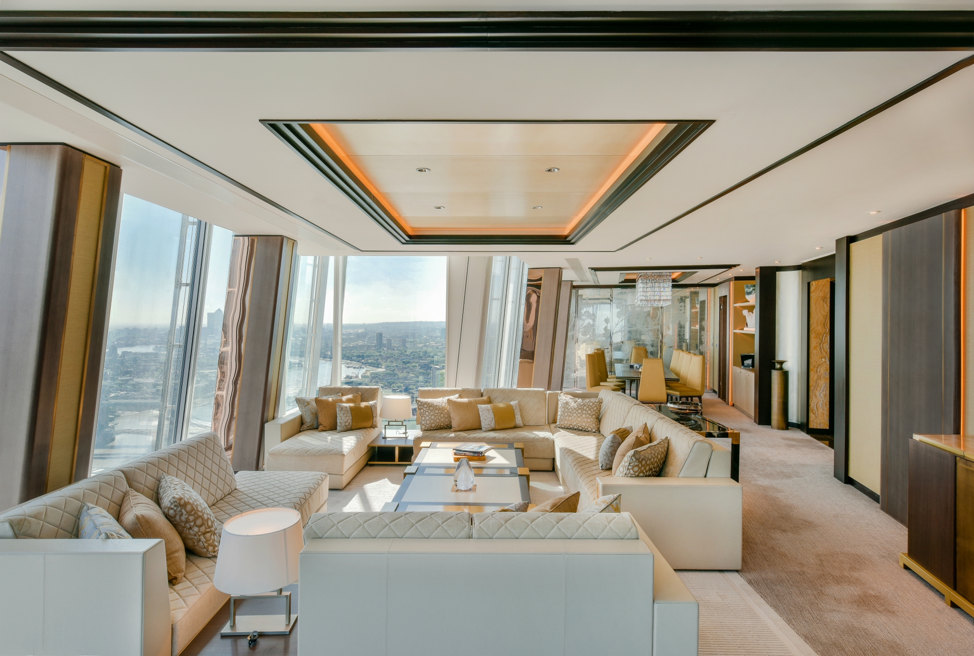 Shangri-La Suite Shangri-La