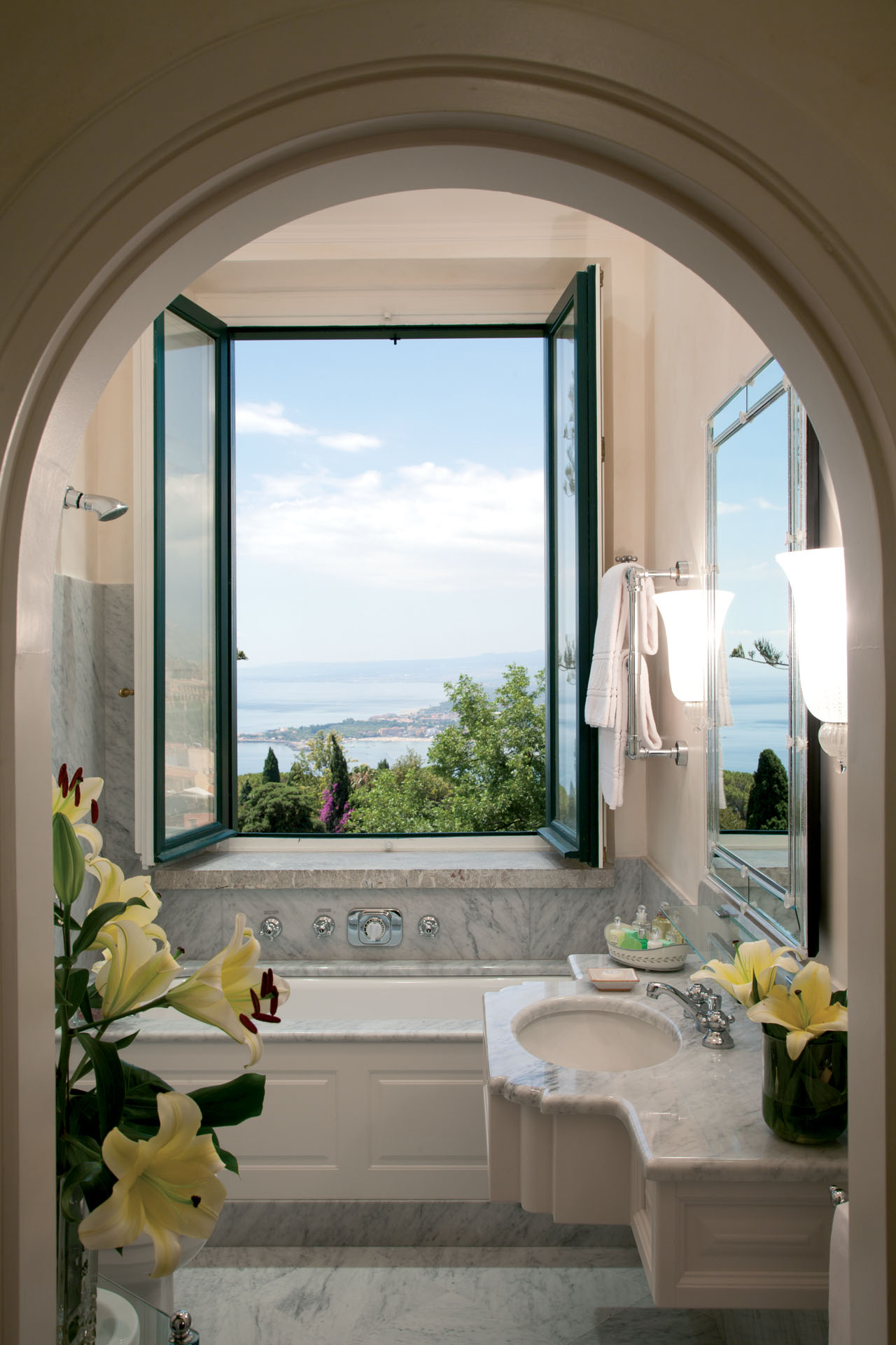 Marble bathroom at Belmond Grand Hotel Timeo