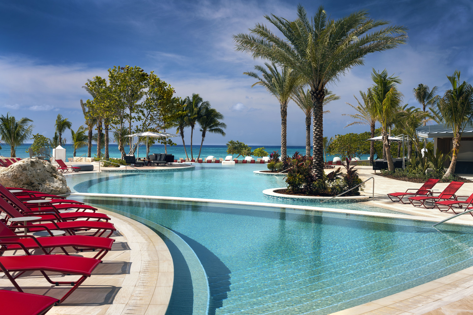 Caribbean dream: Nature meets luxury in the Cayman Islands