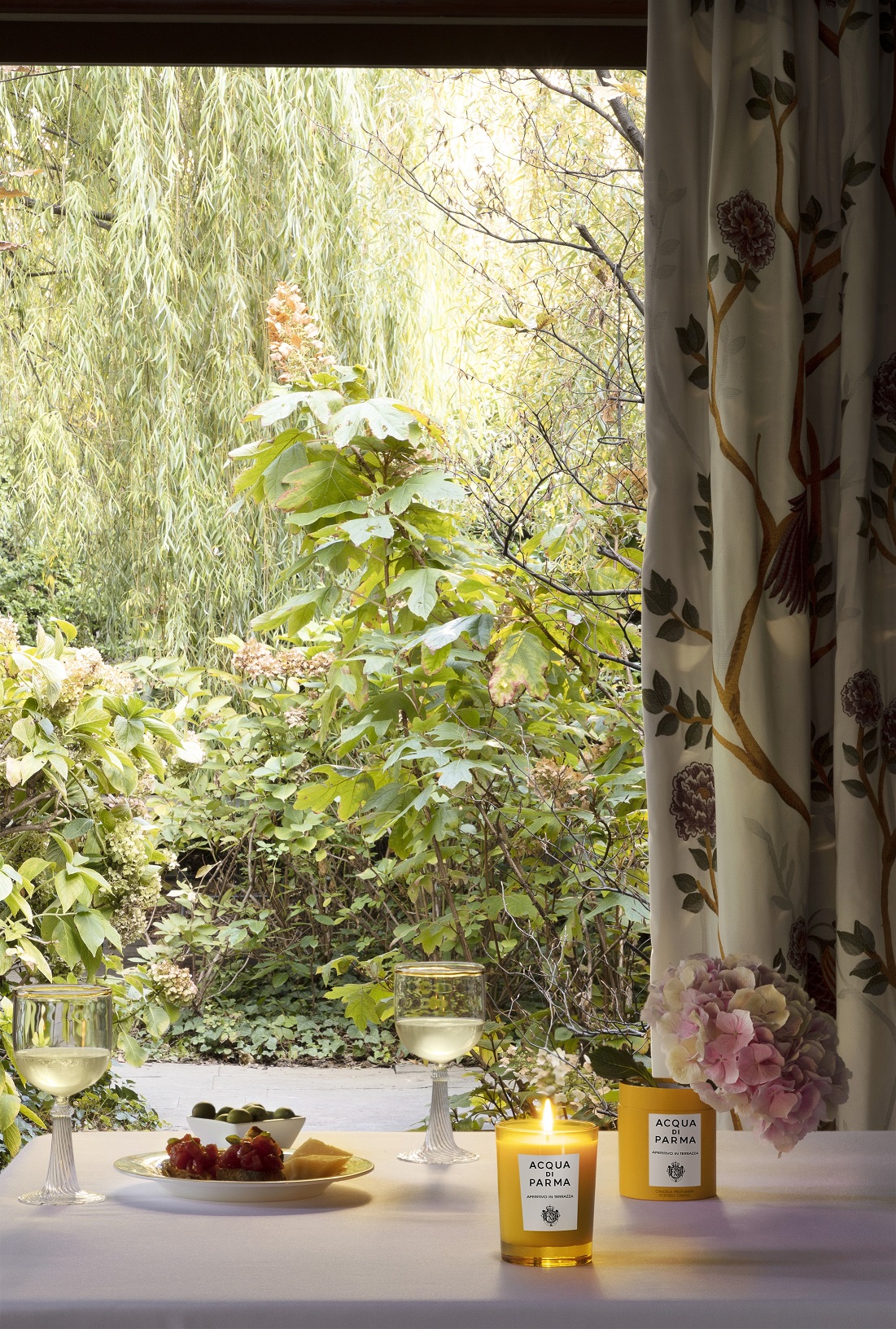 Acqua di Parma adds new scents to Home Collection