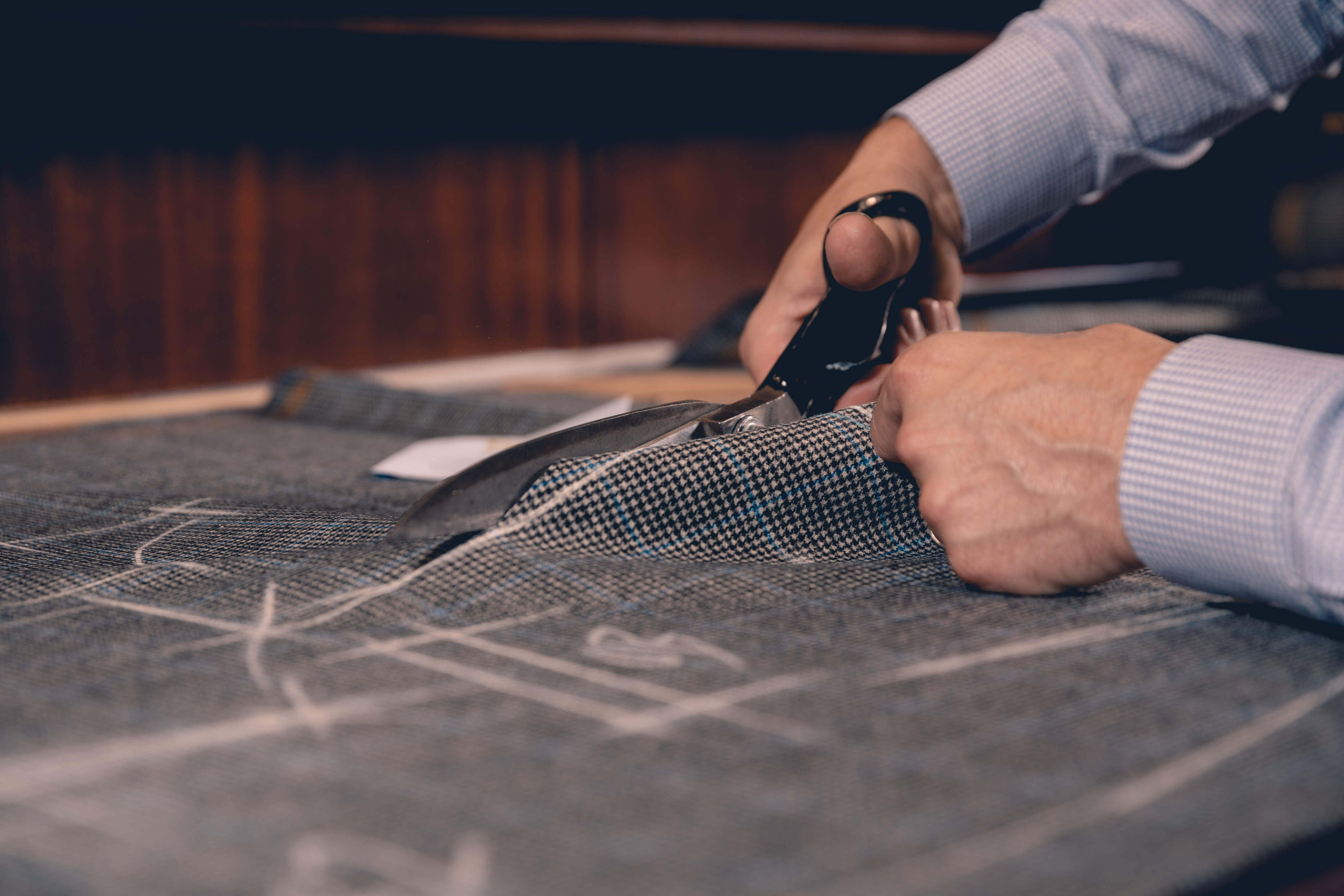 Henry Poole creates unique jacket fabric with Land Rover