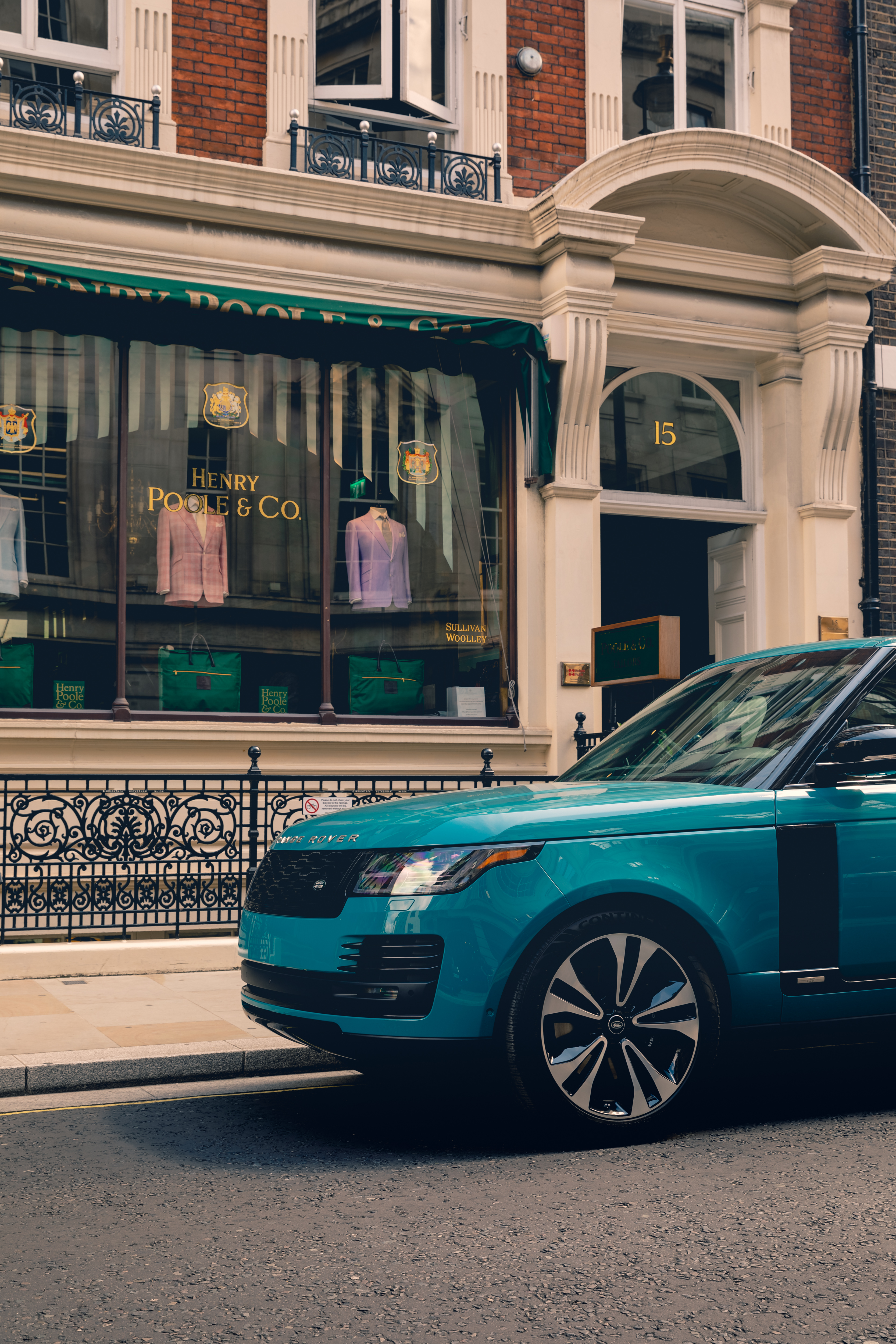 Henry Poole creates unique jacket fabric with Land Rover