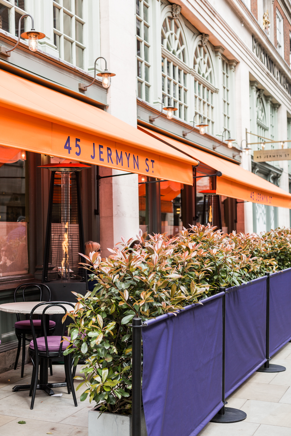 Al fresco dining at Fortnum’s 45 Jermyn Street restaurant