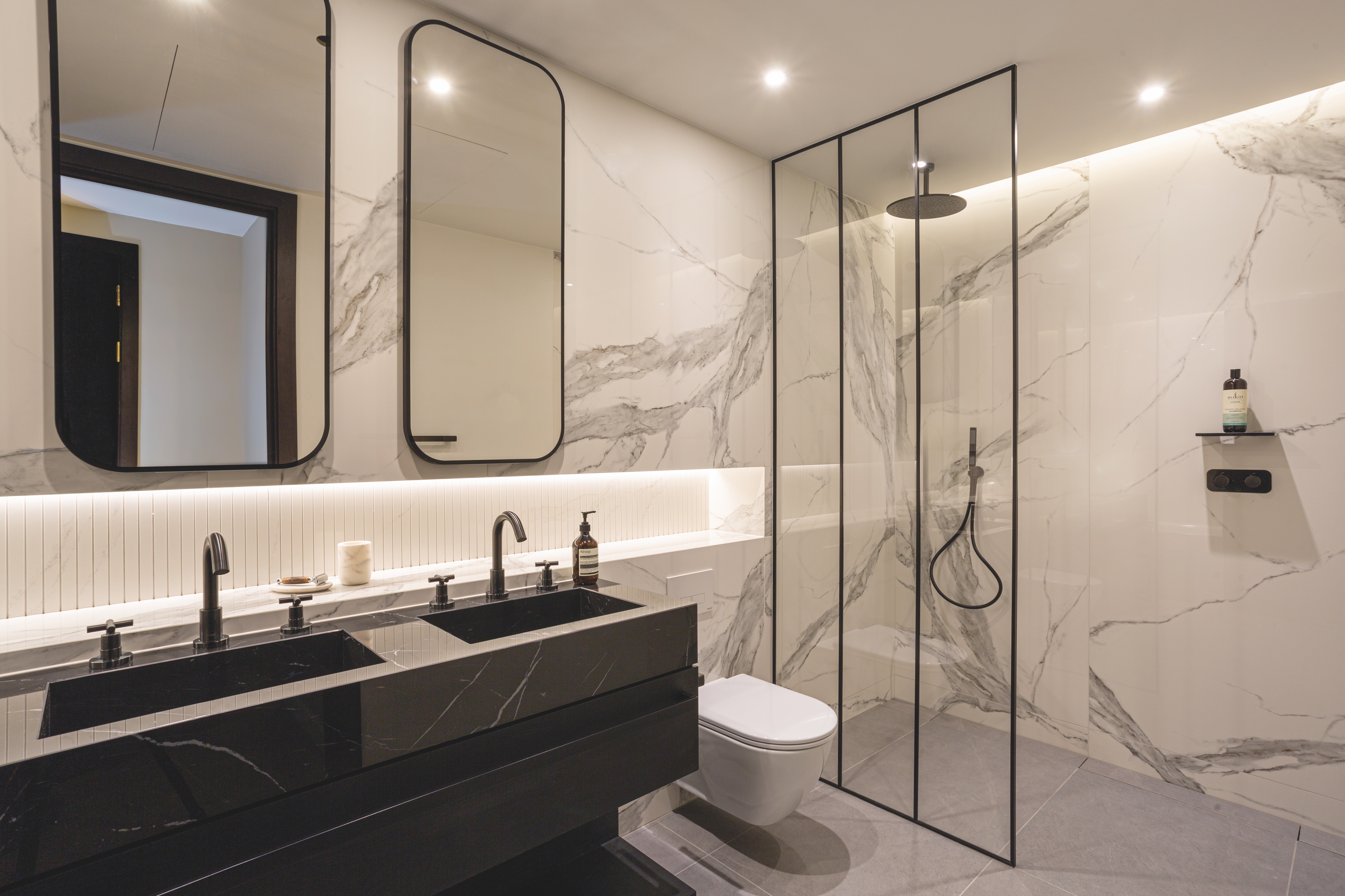 Triptych Bankside bathroom apartment interior