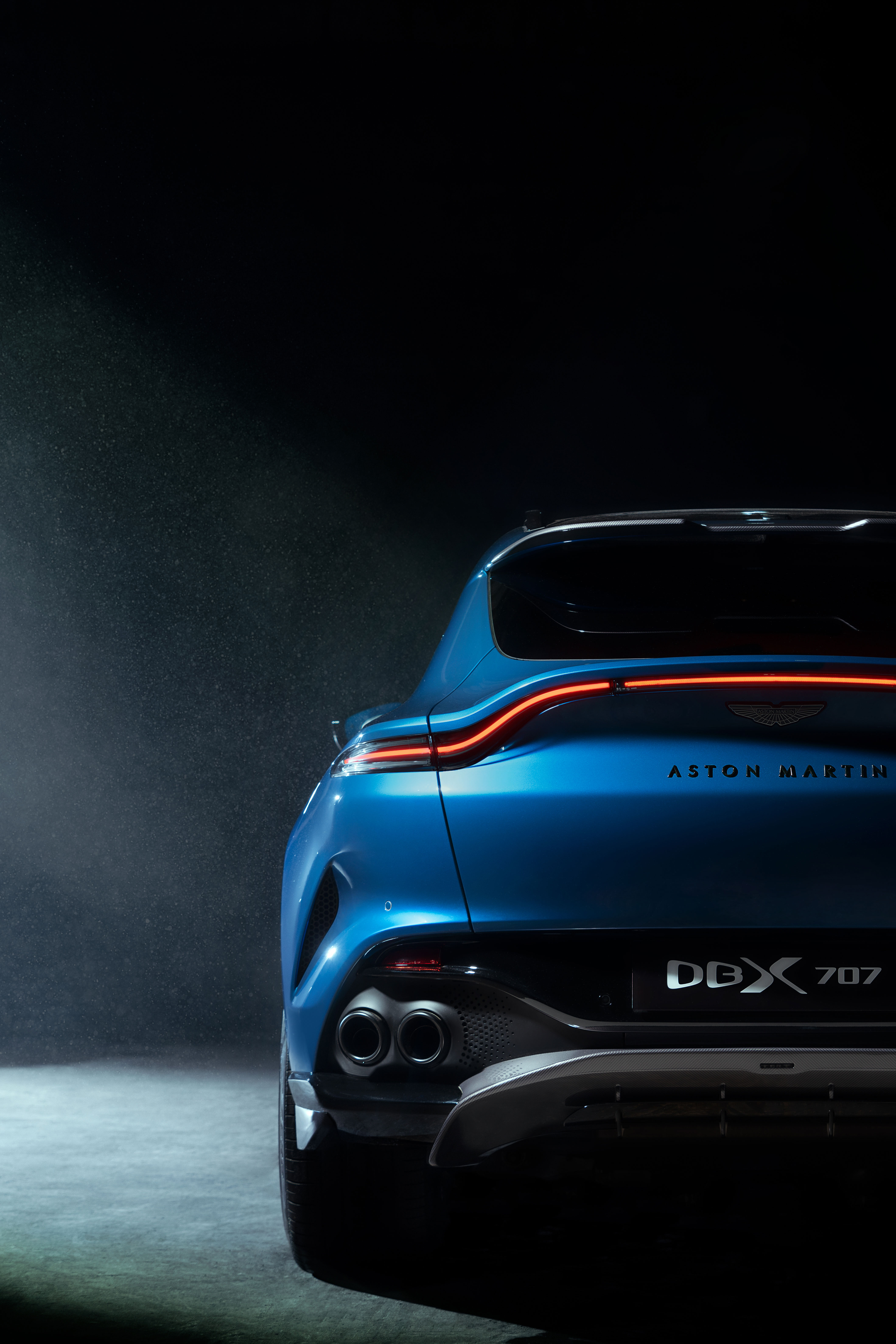 Aston Martin DBX portrait