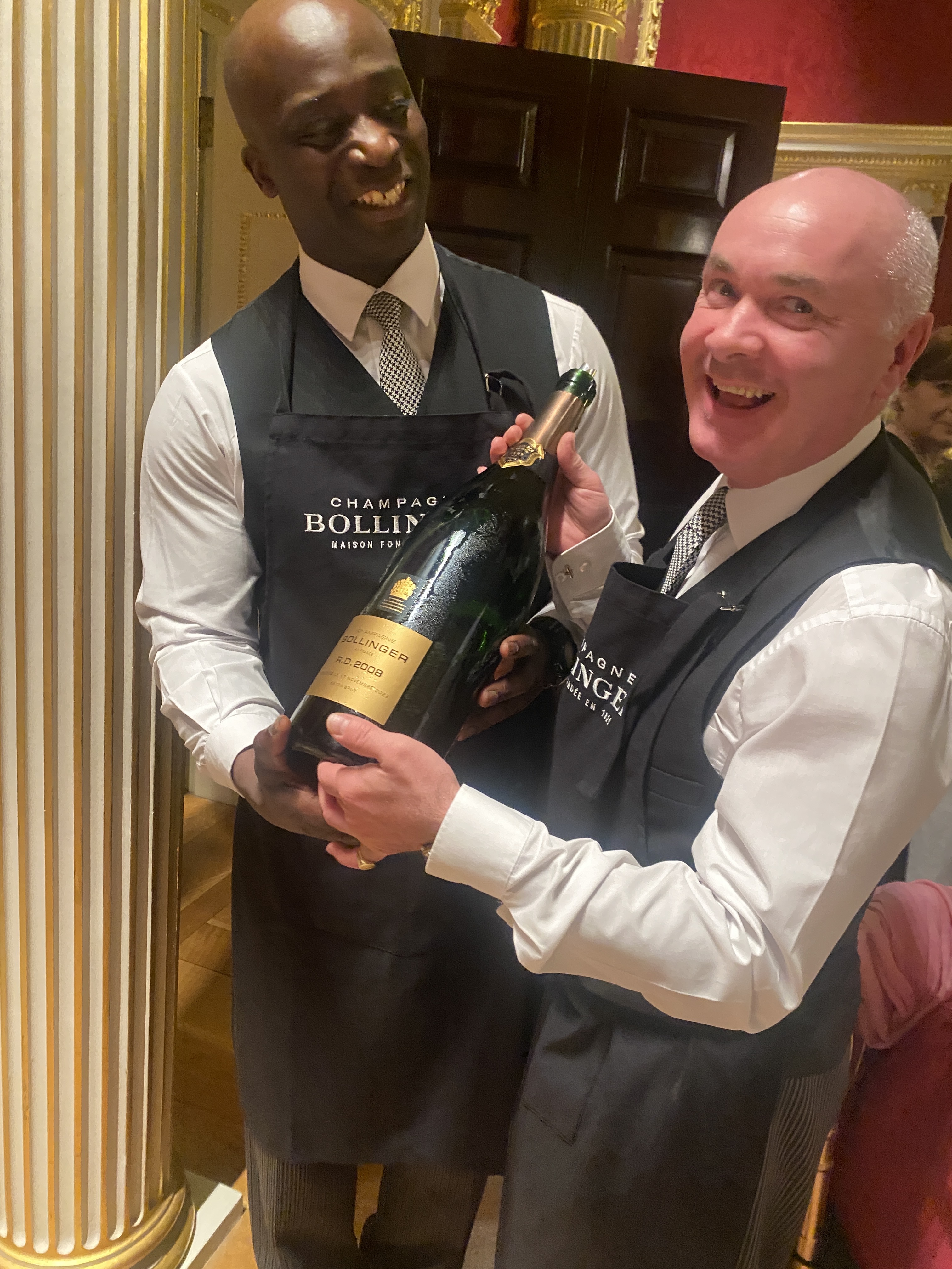 Serving Bollinger RD 2008 en Jeroboam