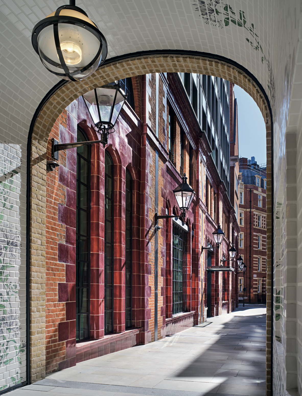 Inside The Knightsbridge Estate 