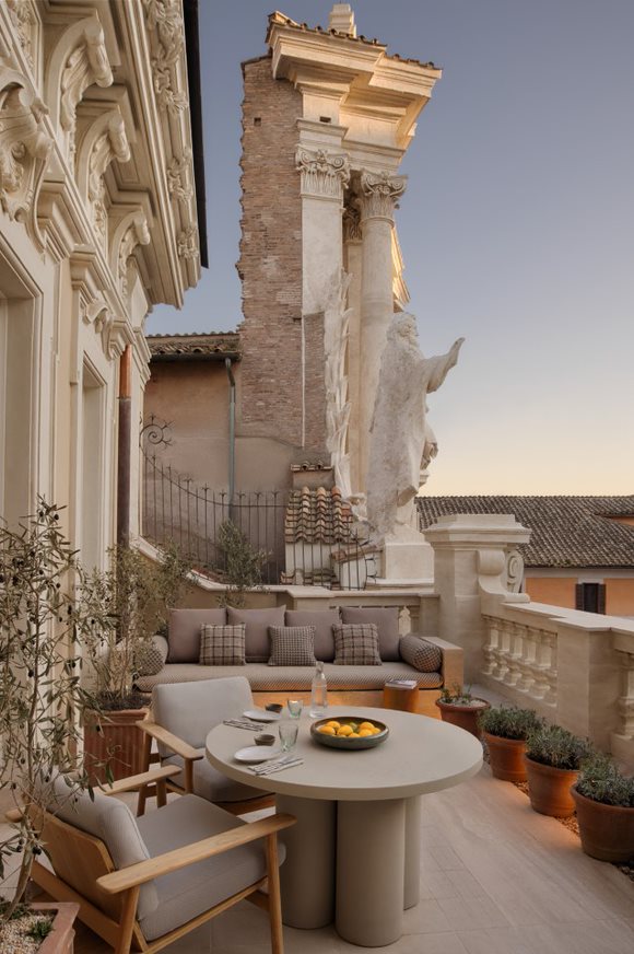 Six Senses Rome - A Terrace