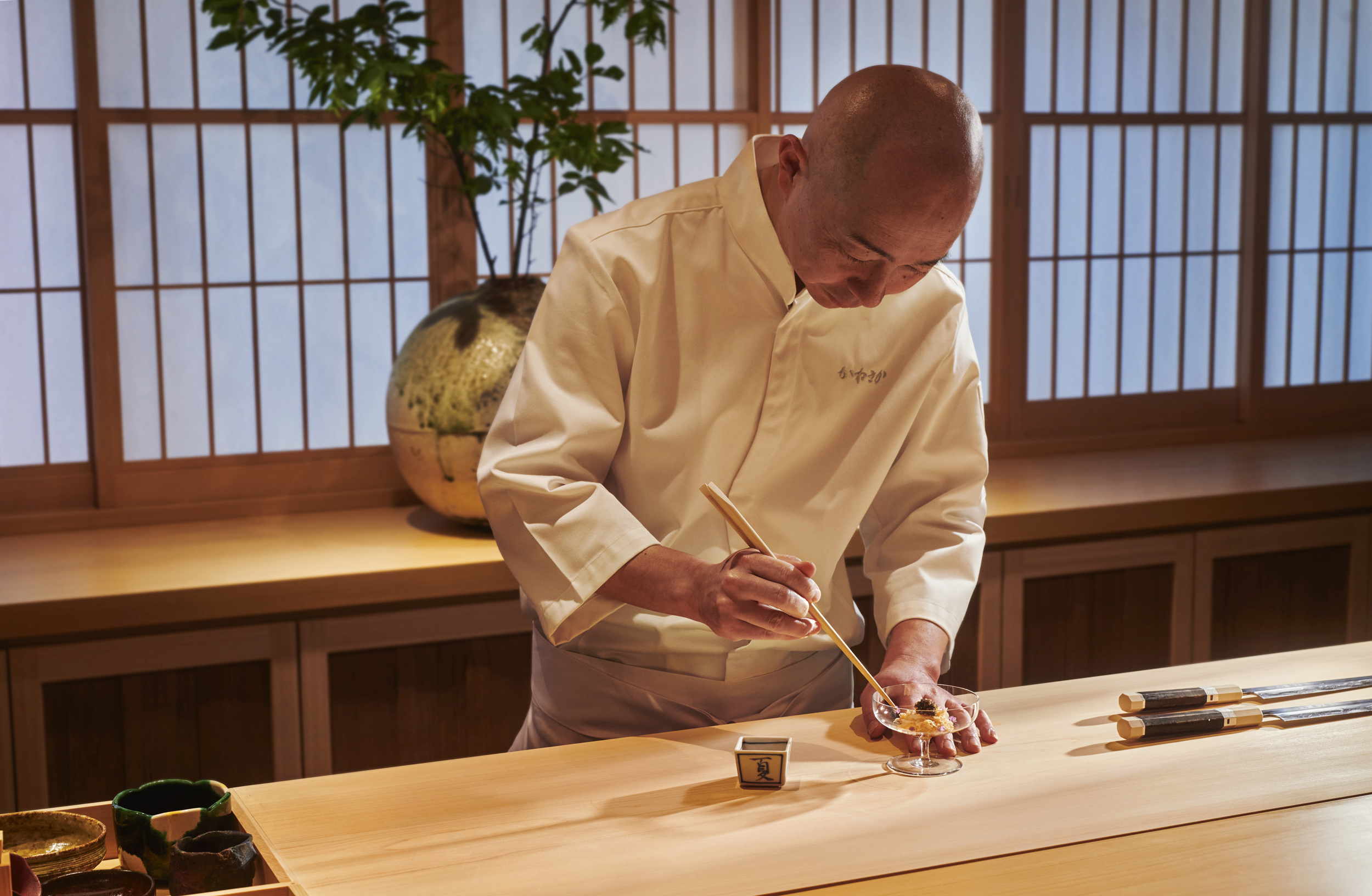 Exclusive Hotel Restaurants London  - sushi kanesaka