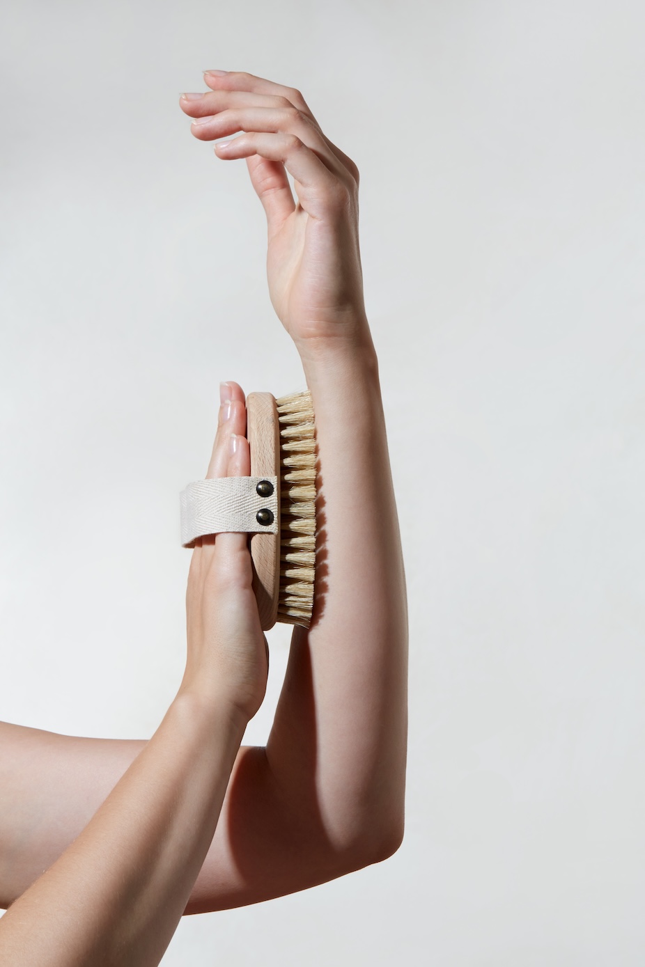 Health and Wellness Trends for 2024 - Dry Body Brushing