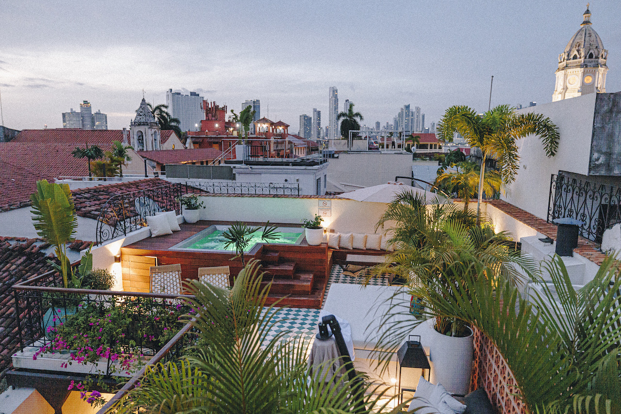 Amarla Casco Viejo Panama - Rooftop pool view
