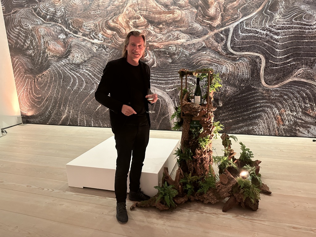 Champagne Telmont president Ludovic du Plessis launches Rèserve de la Terre Saatchi Gallery