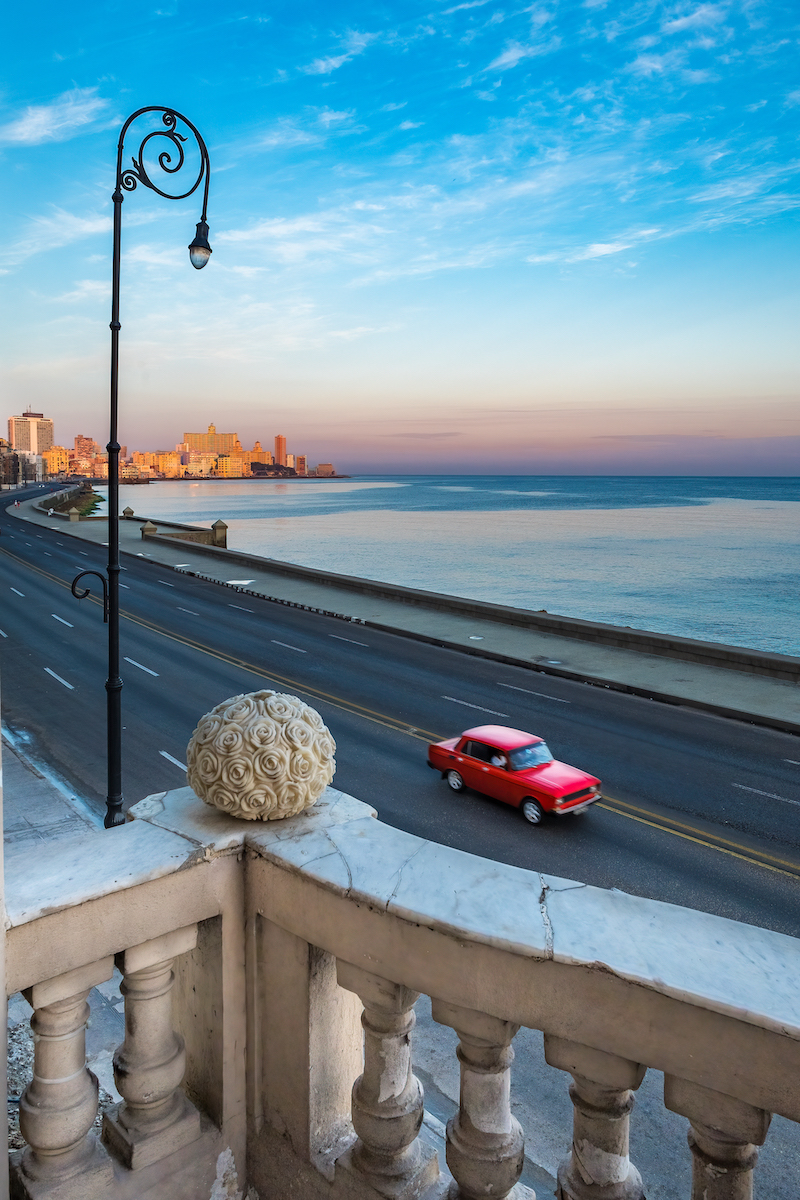 Michael Chinnici Vanishing Cuba - Sunrise on the Malecon