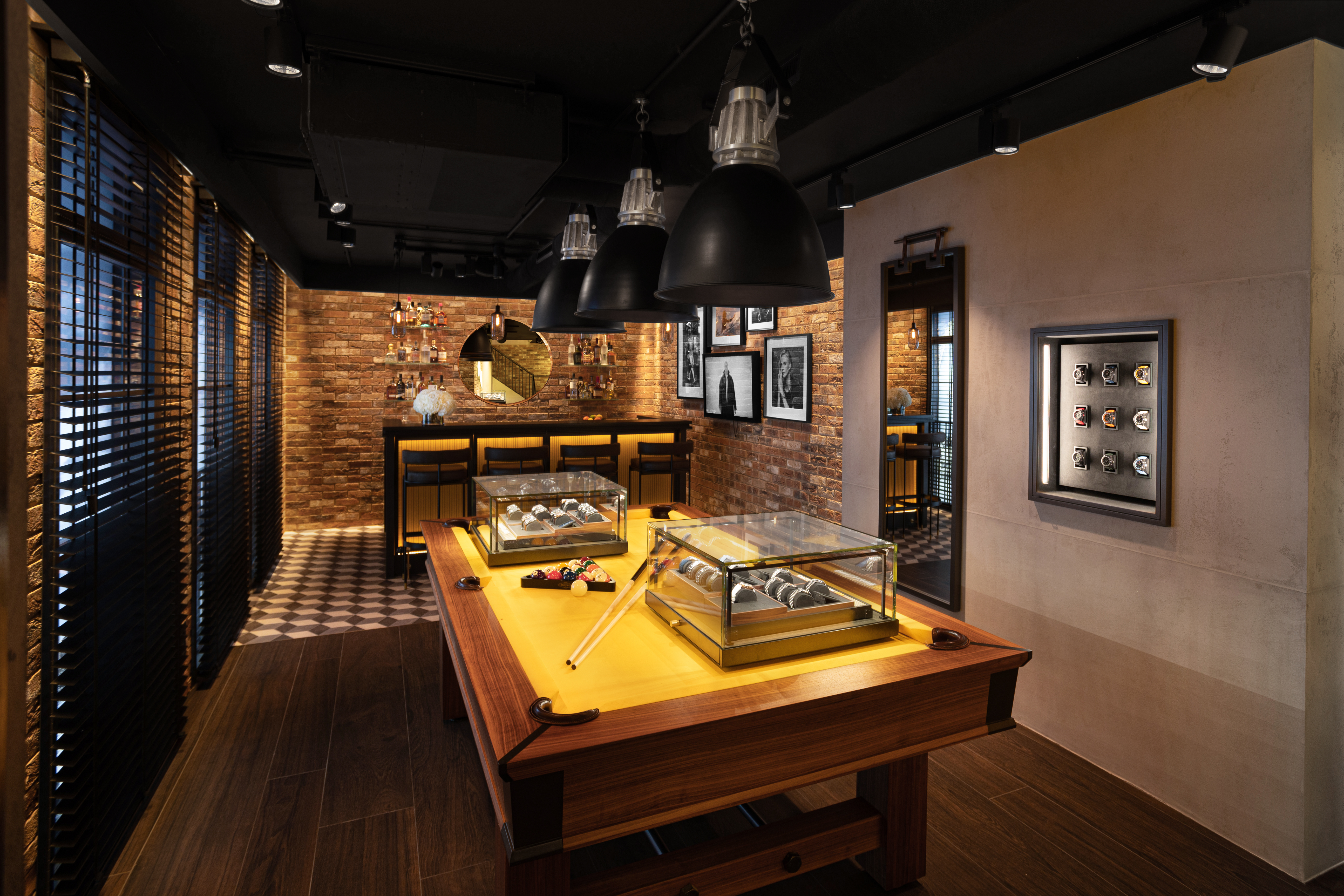 Breitling Knightsbridge Estate - interior decor Breitling Knightsbridge Estate - interior decor