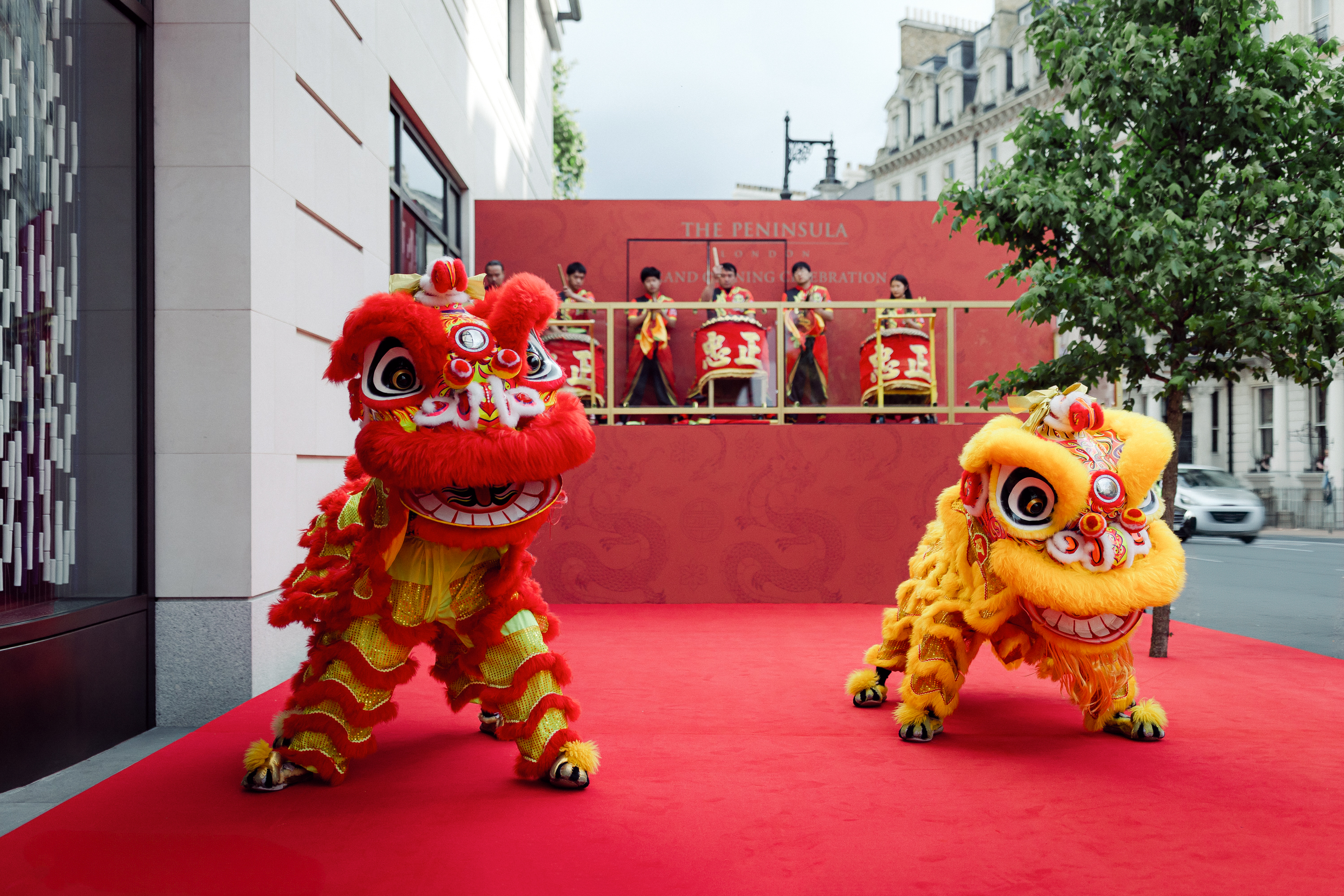 Grand Opening Peninsula London - lion dancing 