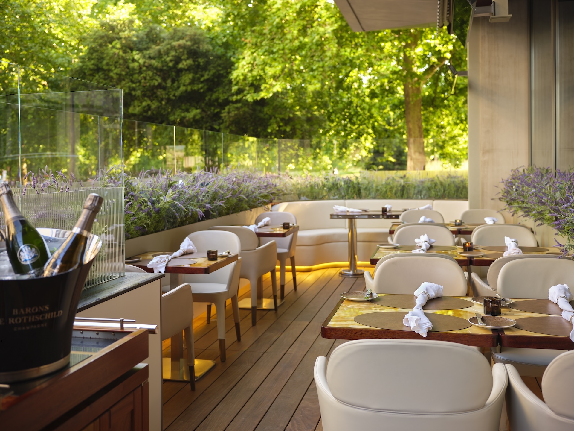 Wolfgang Puck's Côte d'Azur Terrace overlooks the beautiful Hyde Park