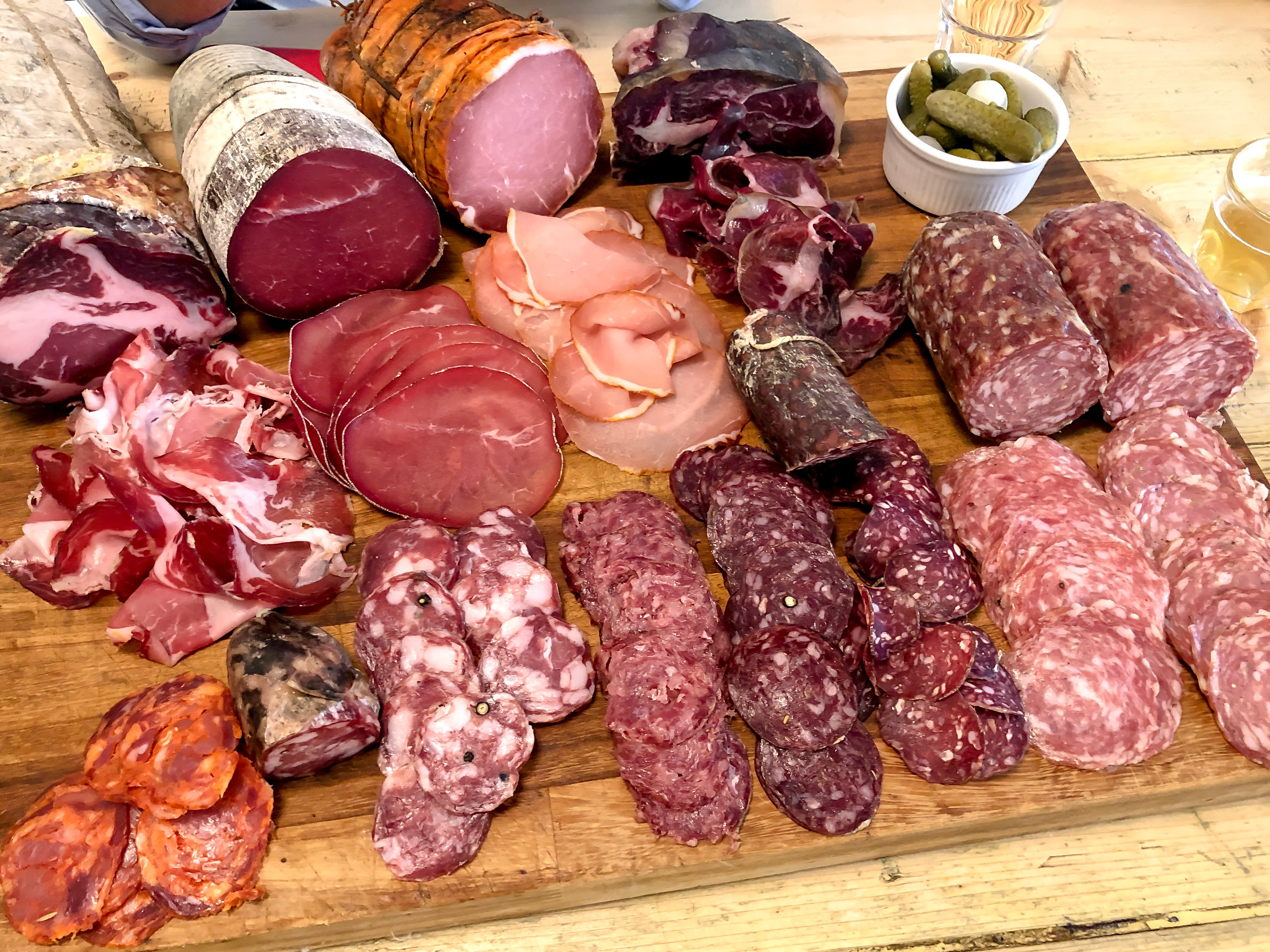 A charcuterie board from Cobble Lane Cured for you Luxury London picnic.