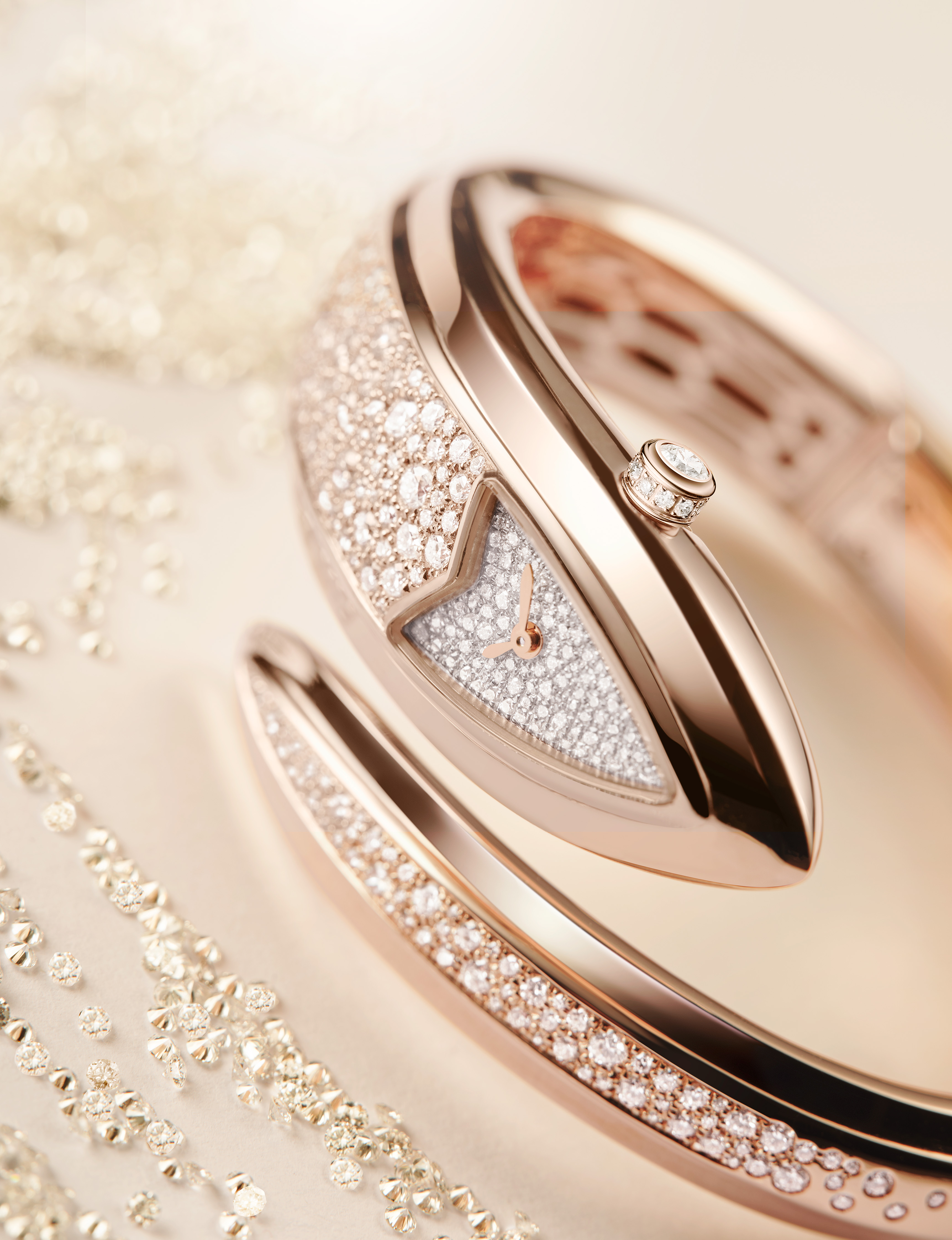 The BULGARI WHITE GOLD DIAMOND SERPENTI AETERNA from Watches and Wonders.