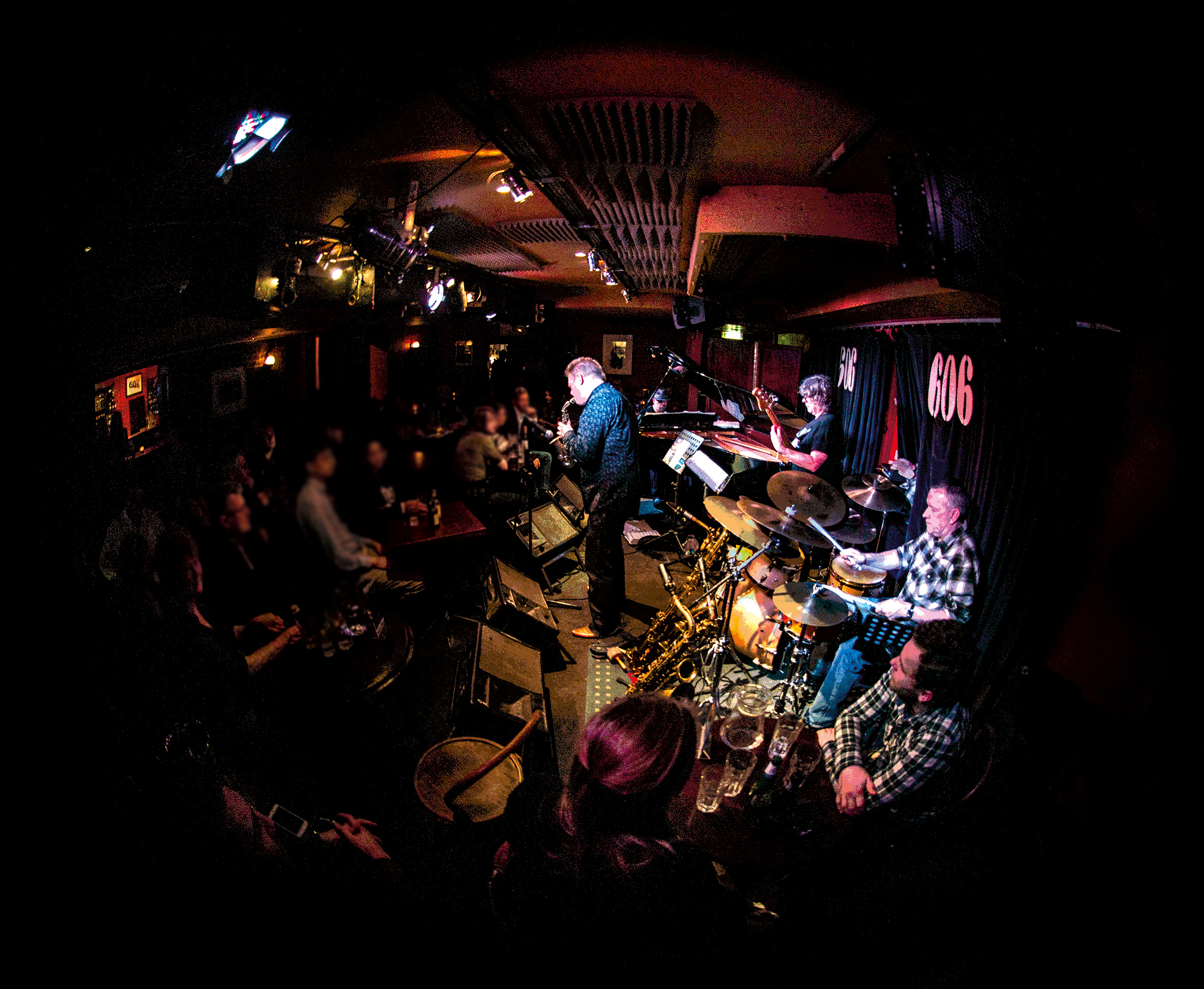 Live jazz at intimate club, 606 in Chelsea. 