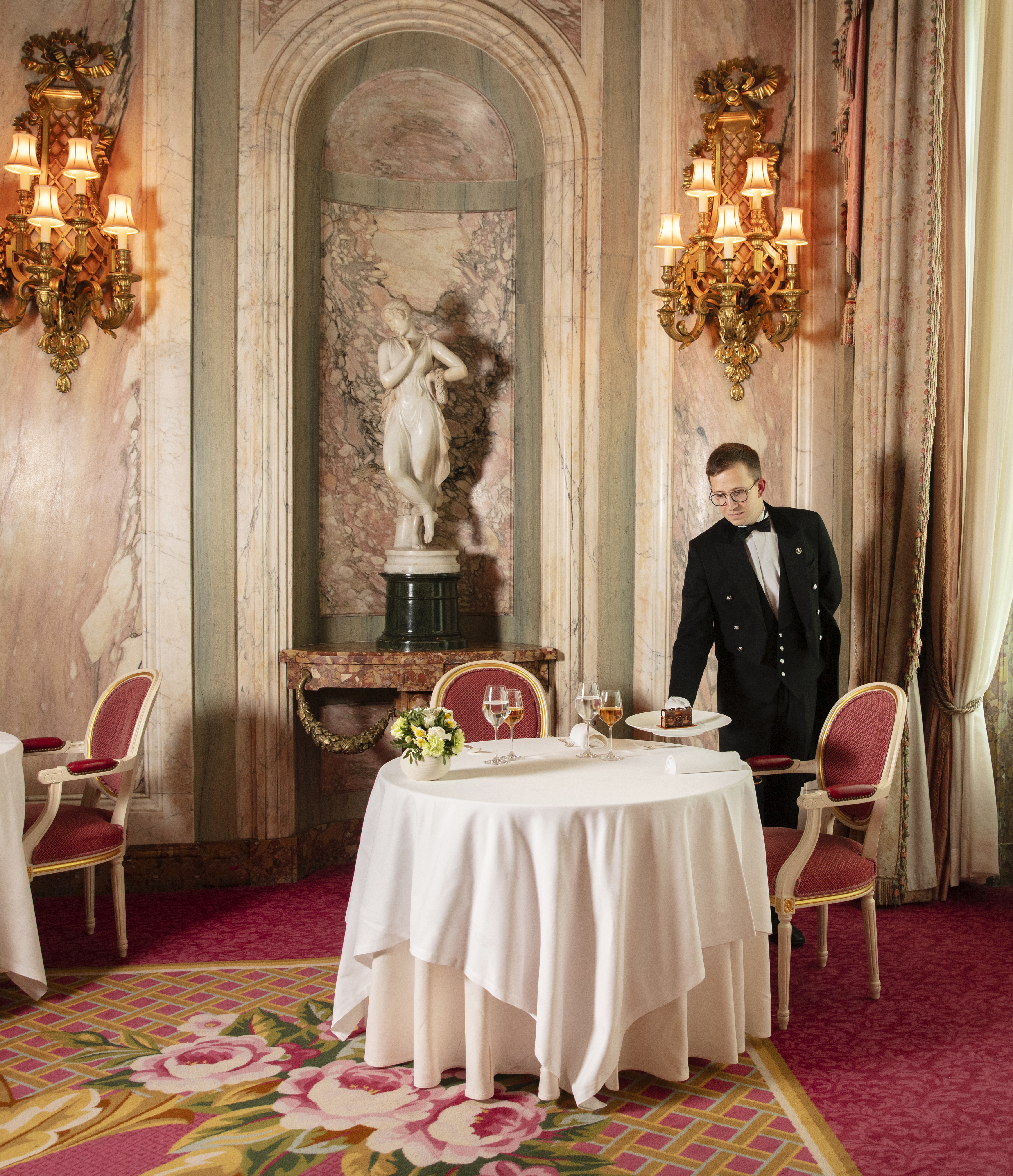 The Ritz, London, Restaurants with Cookbooks.