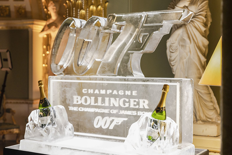 Champagne Bollinger 007 ice sculpture
