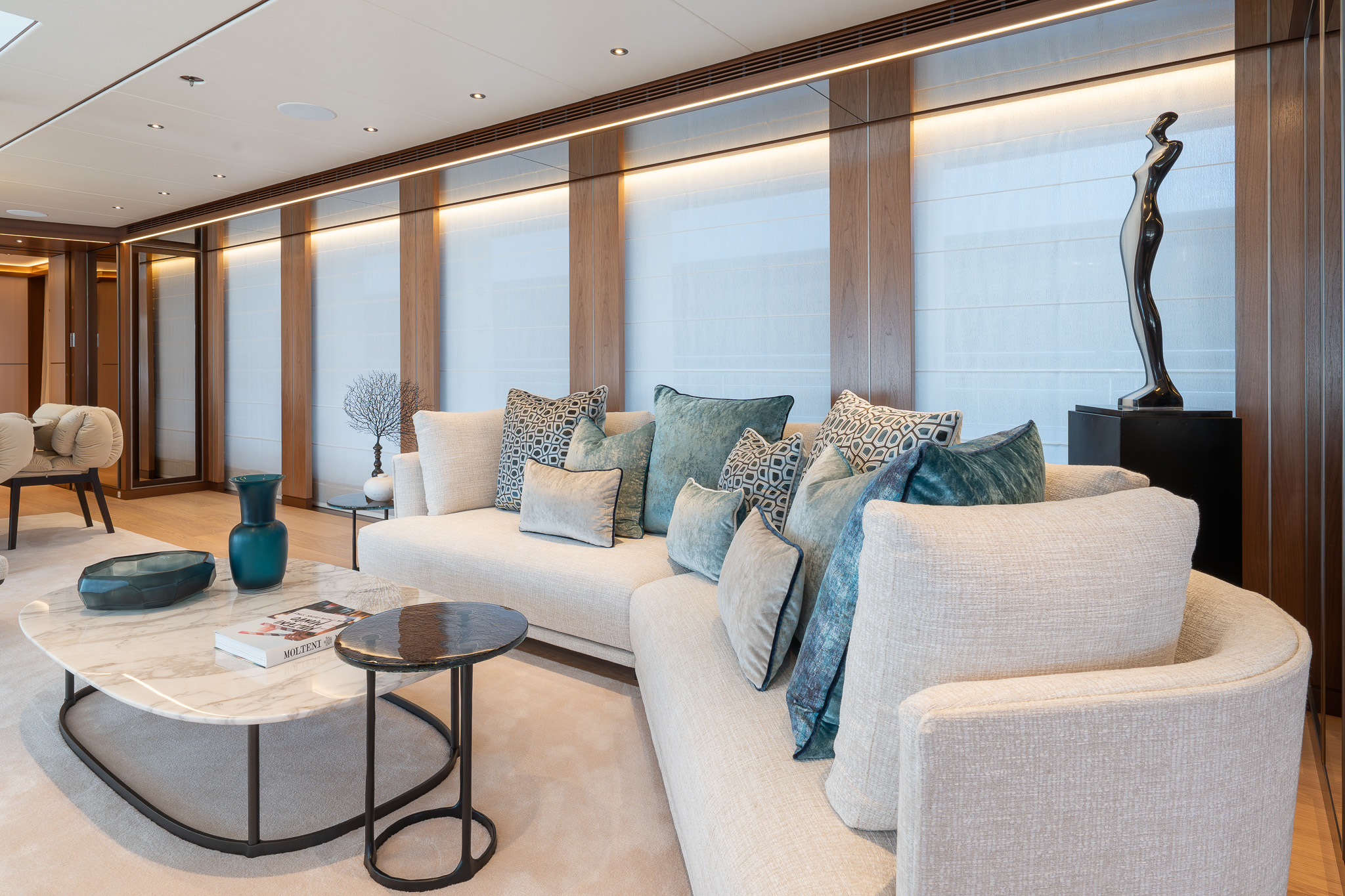 The lounge area of the Heesen Agnetha. 