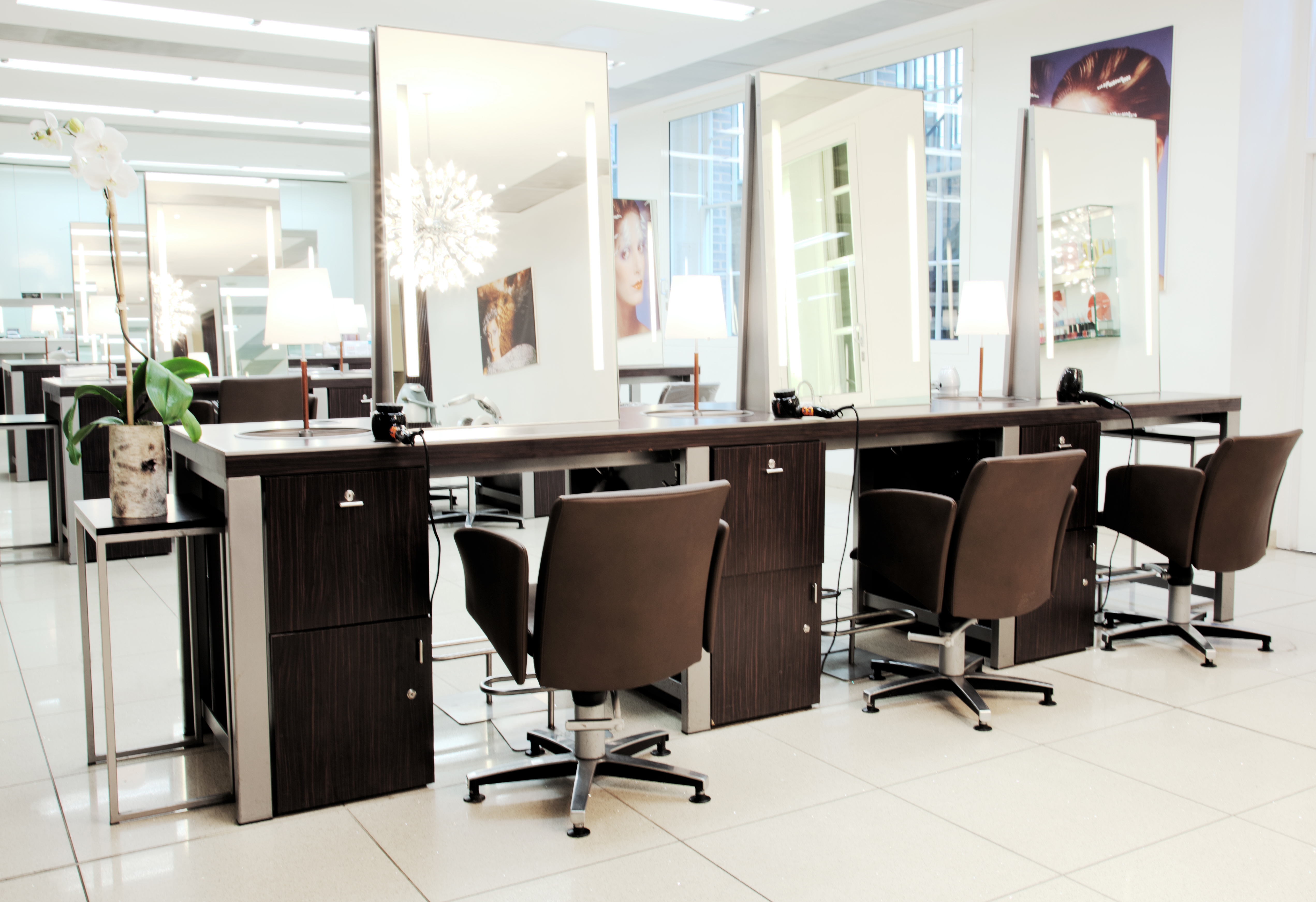 Daniel Galvin salon in Marylebone. 
