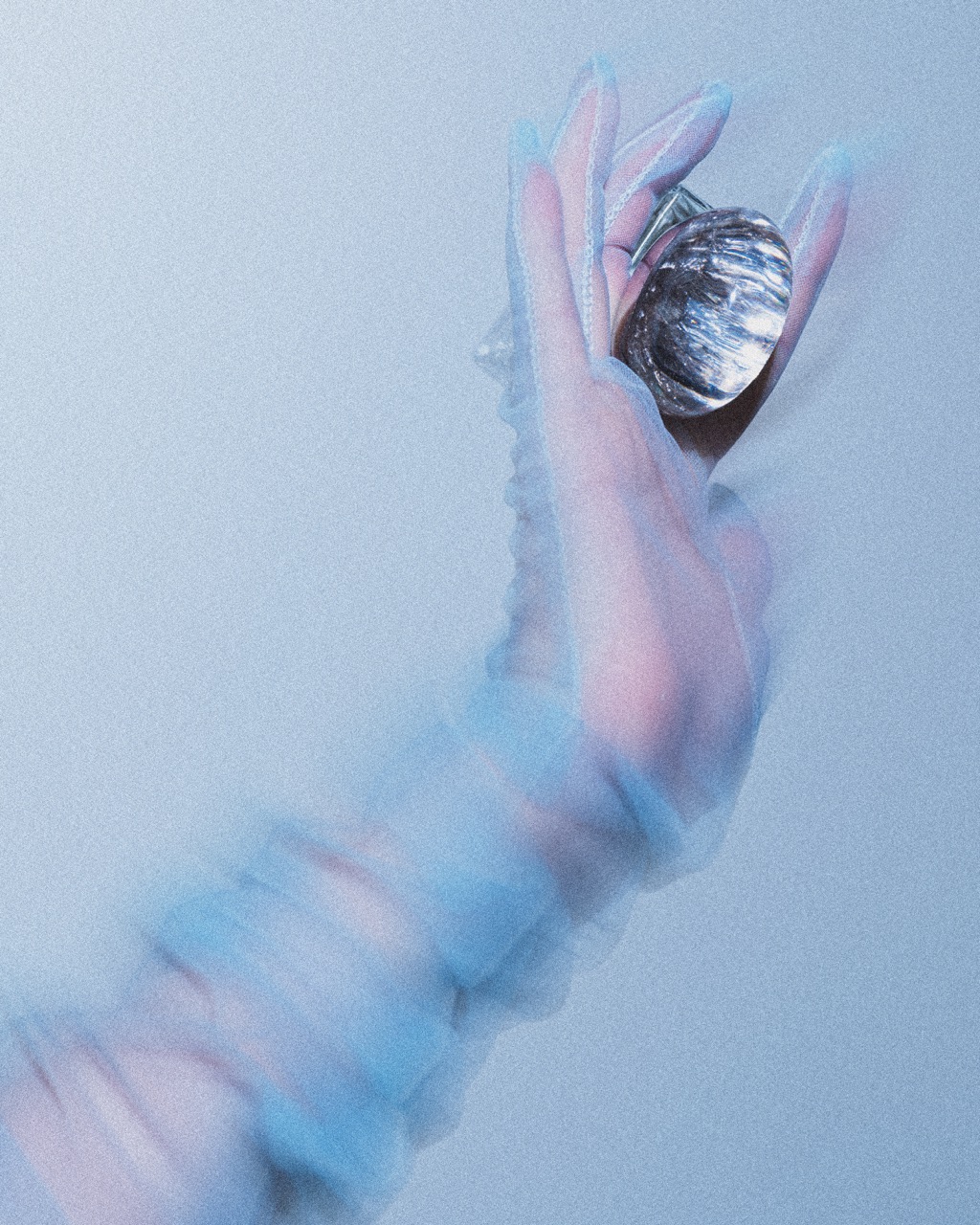 Oddity, metallic perfumes. 