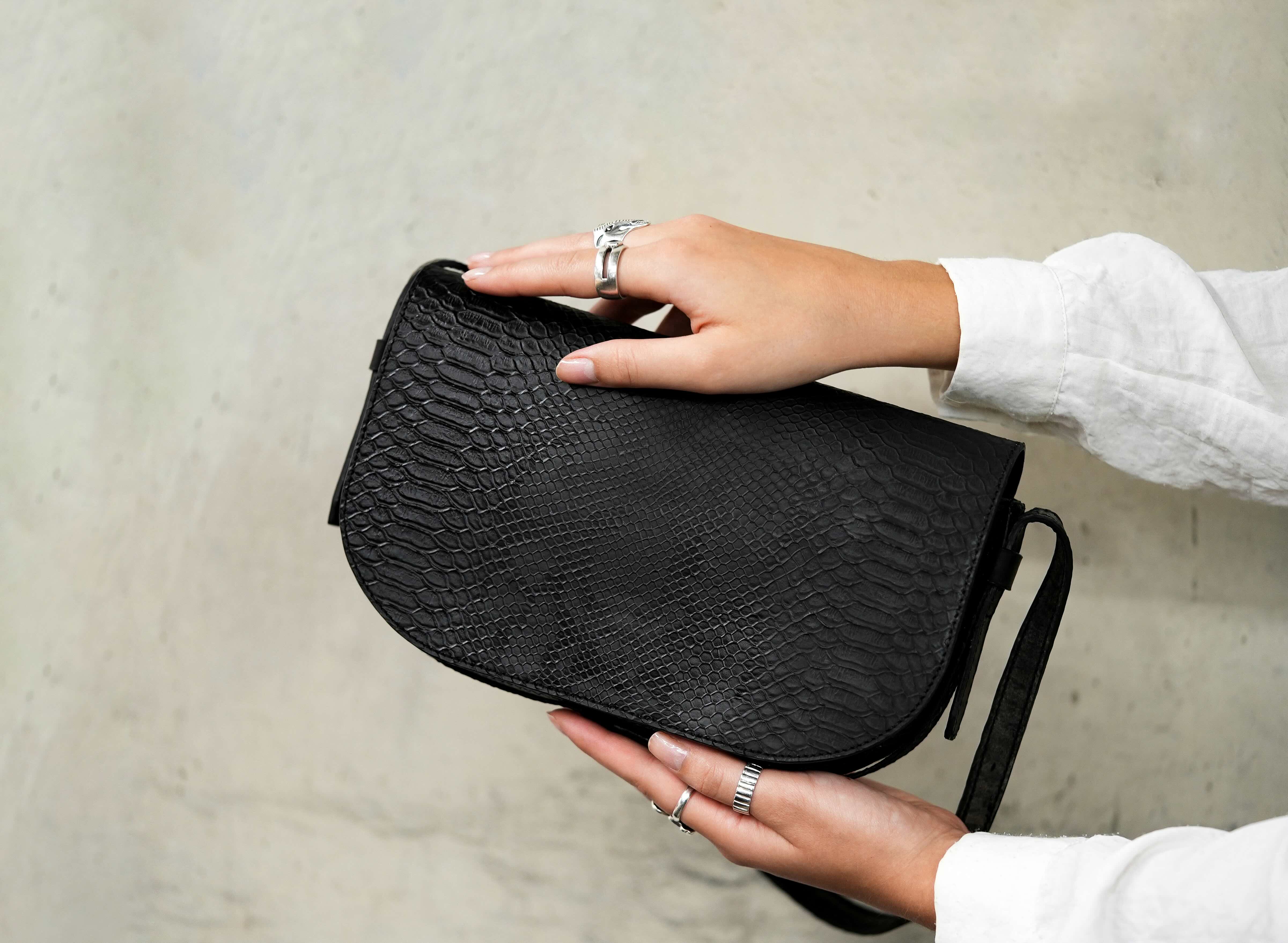 Arda's BEEN Bag made from bio-textiles