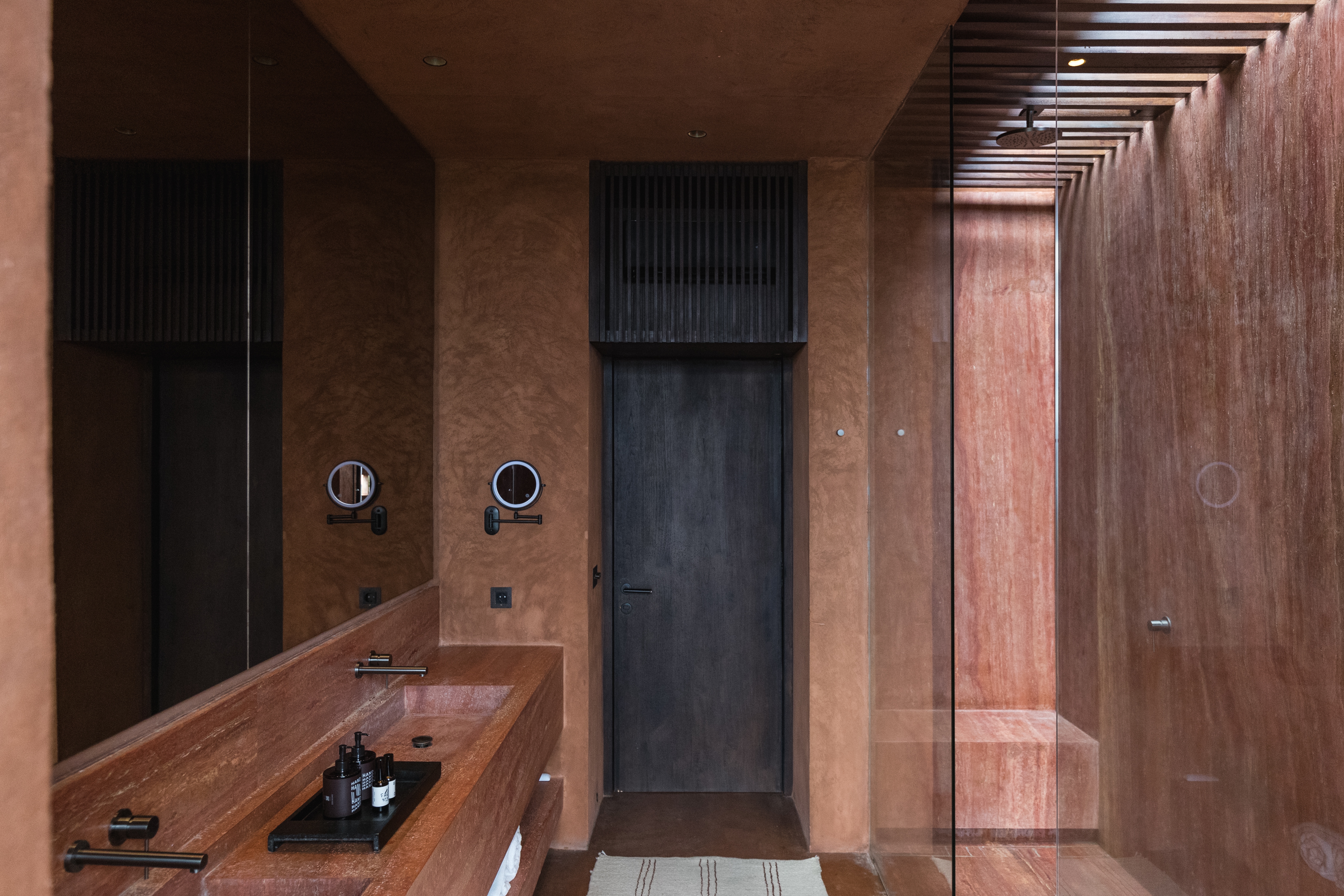 Penthouse bathroom Further Hotel Bali. 