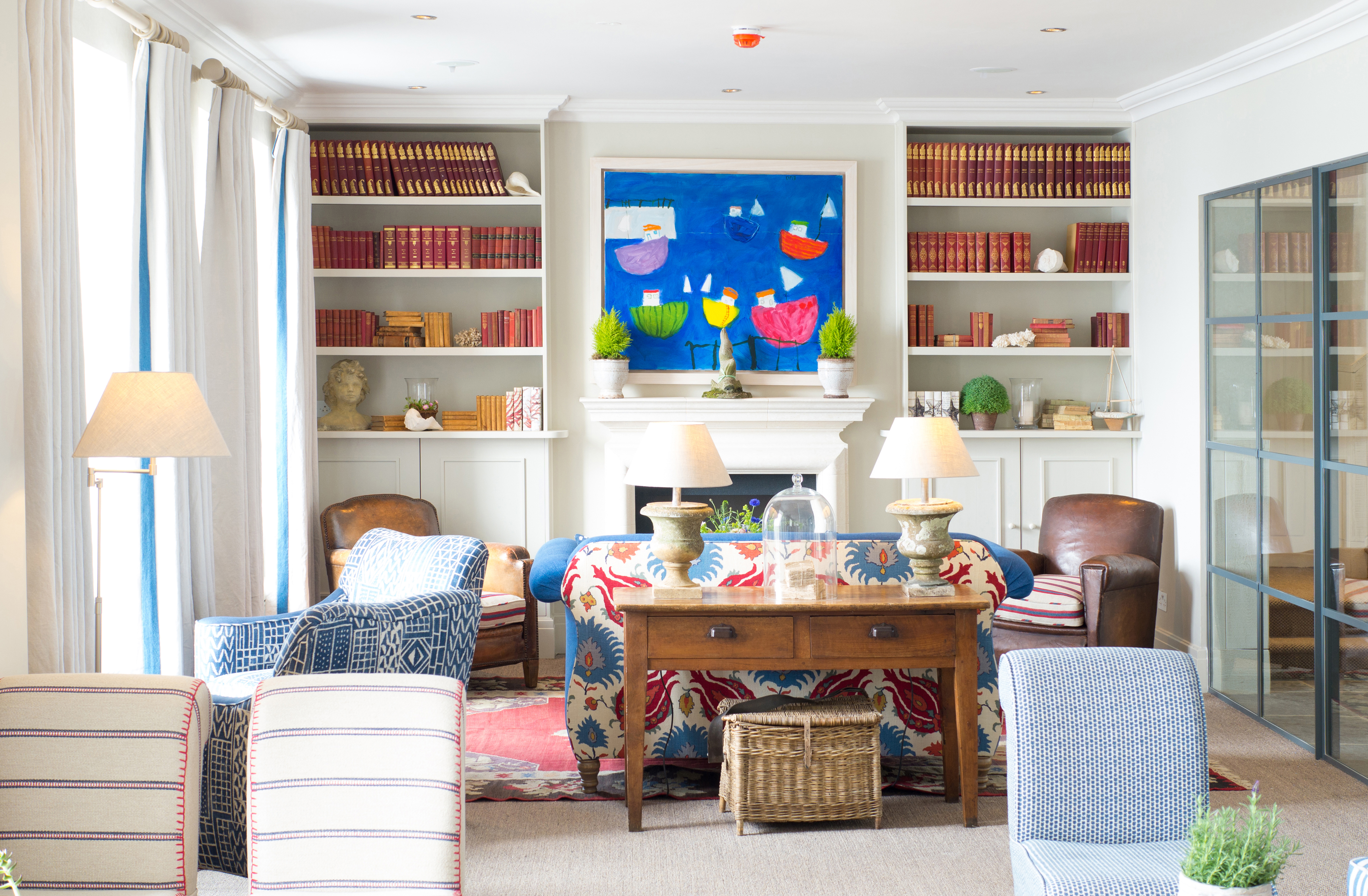 Lounge in iconic hotels. 