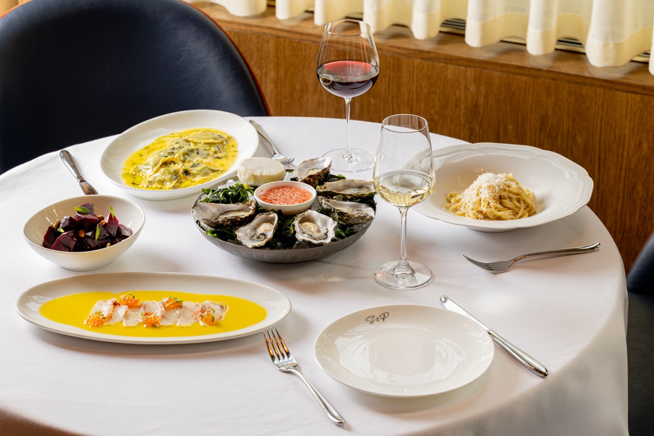 Dishes Sale e Pepe Mare. 