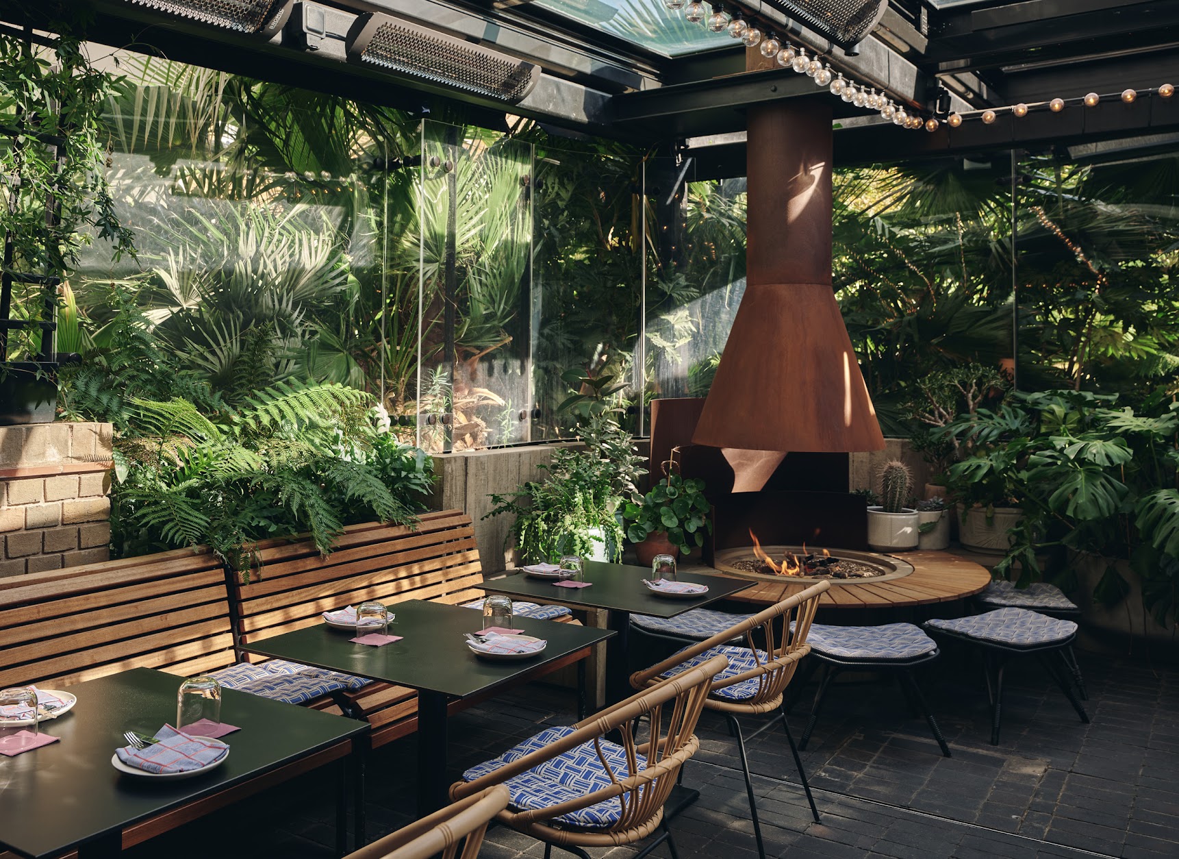 Isla at The Standard has an secluded outdoor terrace