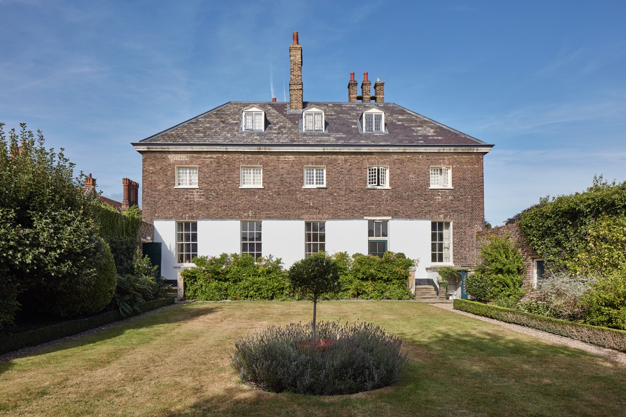Georgian House, Castle stays UK. 