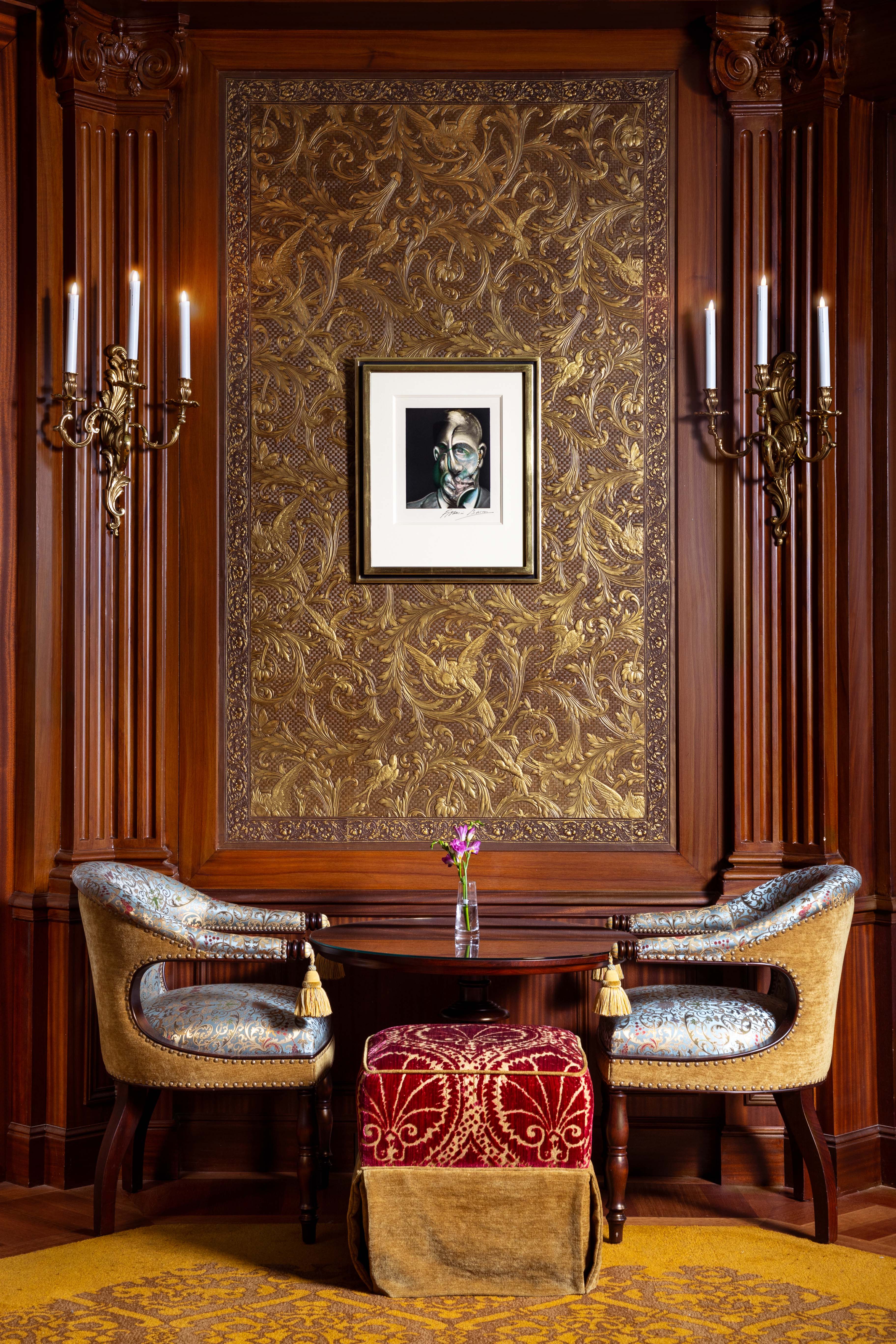 Hotels in Monaco - seating at Hotel Metropole Bar. 