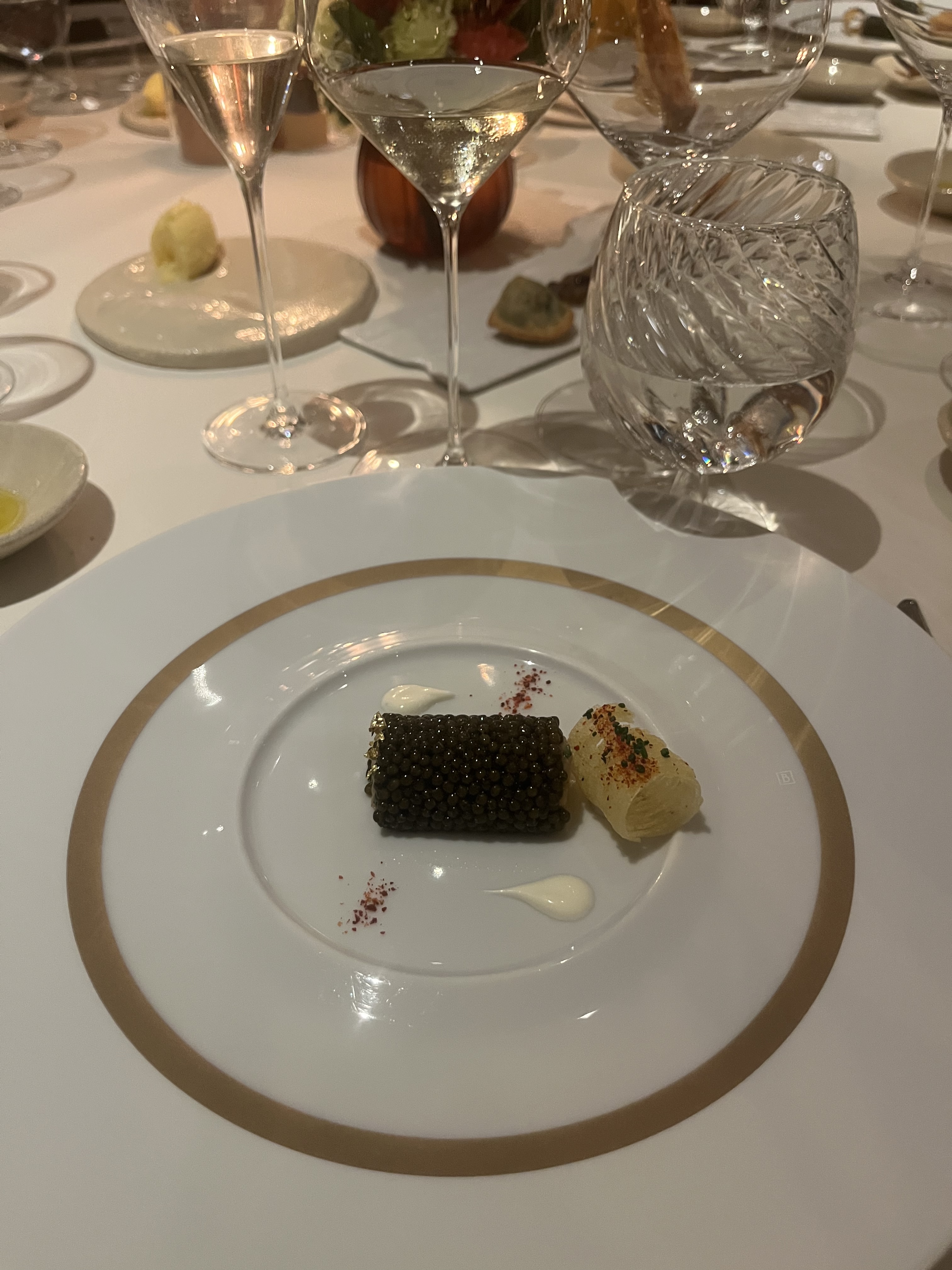 Hotels in Monaco - caviar canneloni.