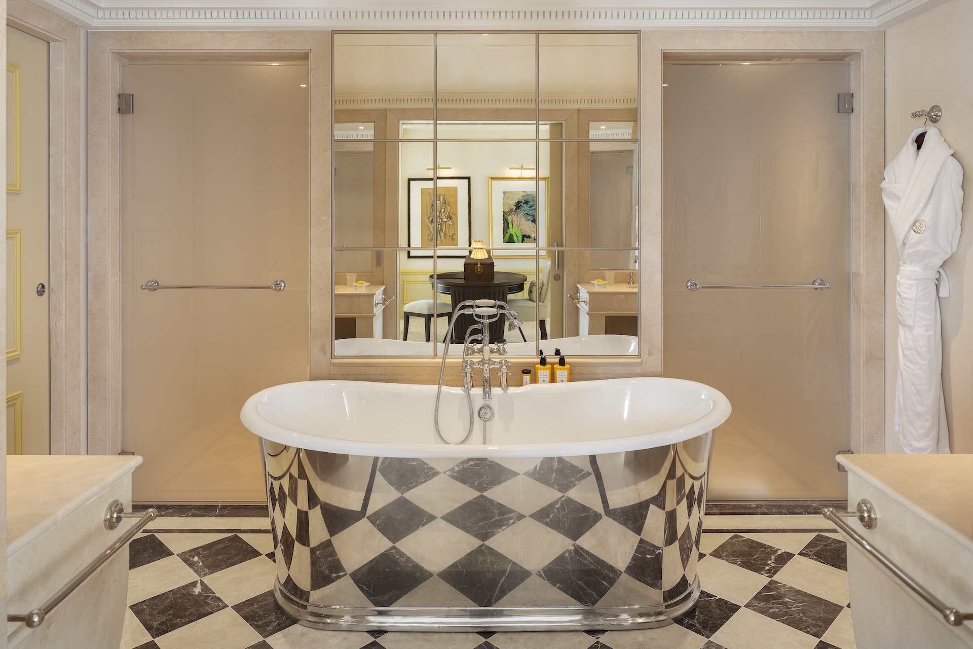Hotels in Monaco - Junior Suite Bath Tub. 