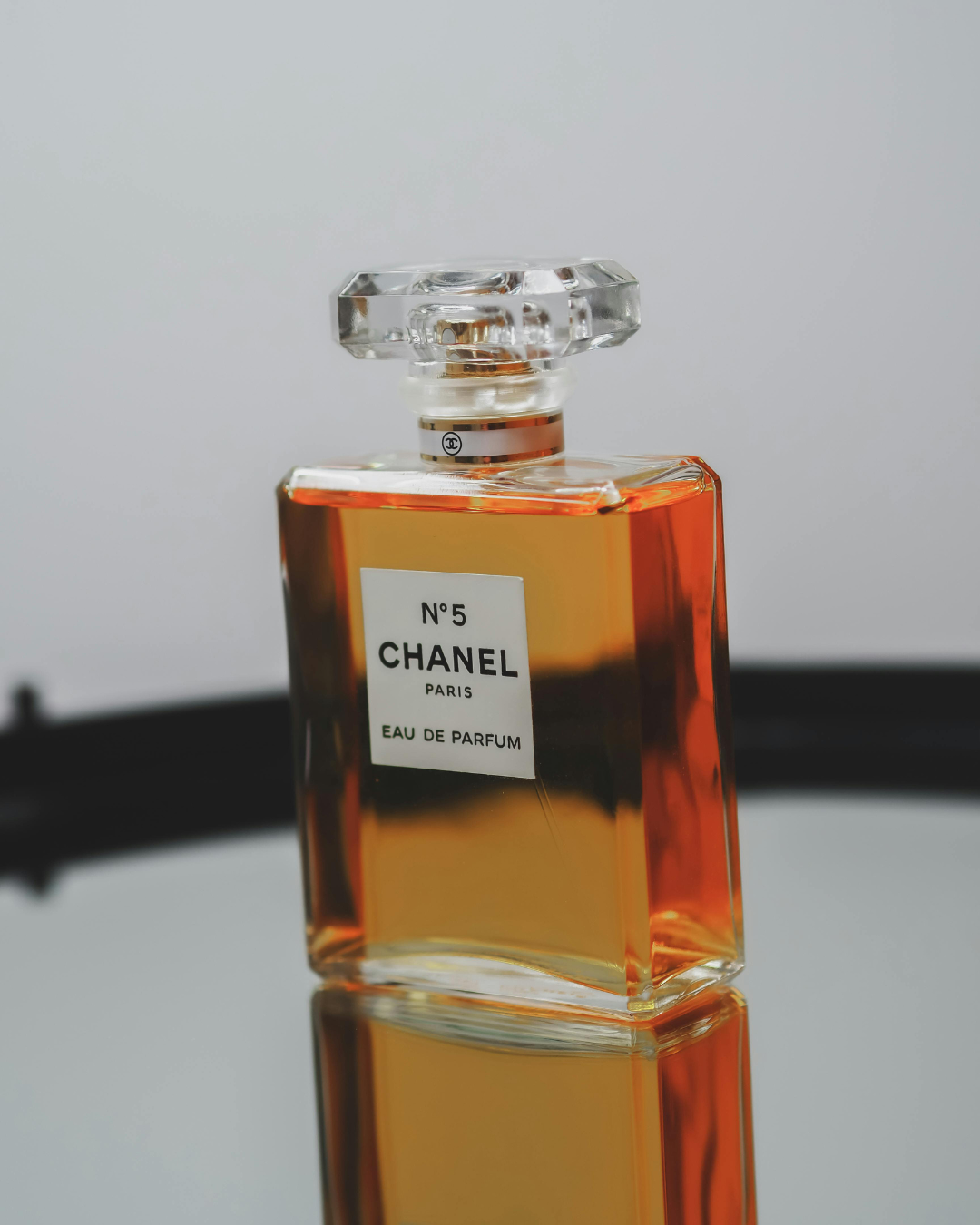 Chanel No5, antithesis of niche fragrances. 
