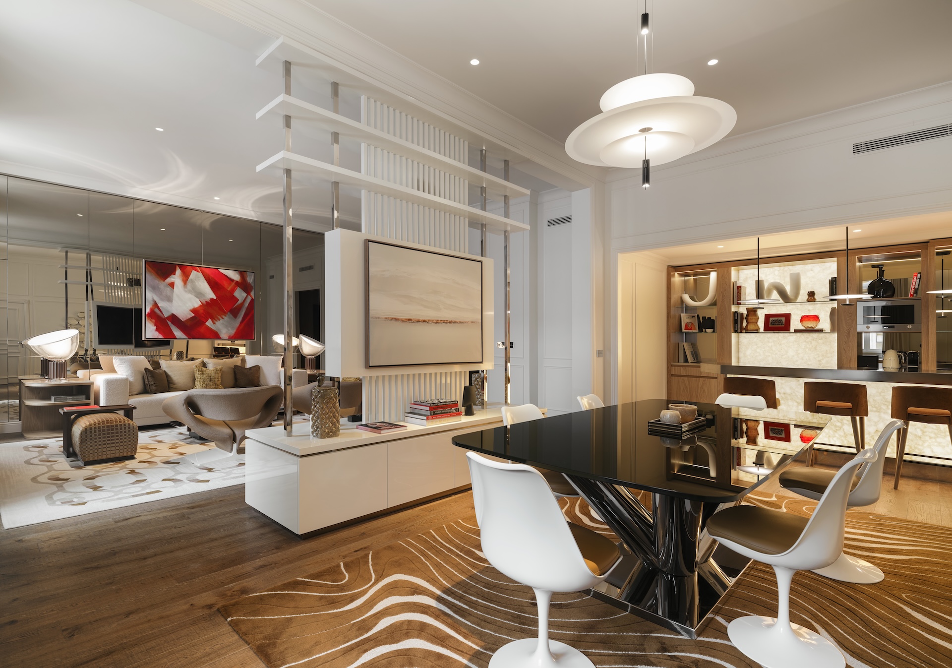 Luxury Suites in London- Opera Suite dining room. 