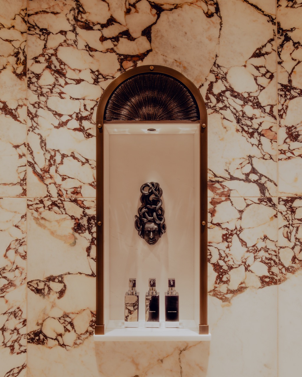 Bathroom luxury cruises. 