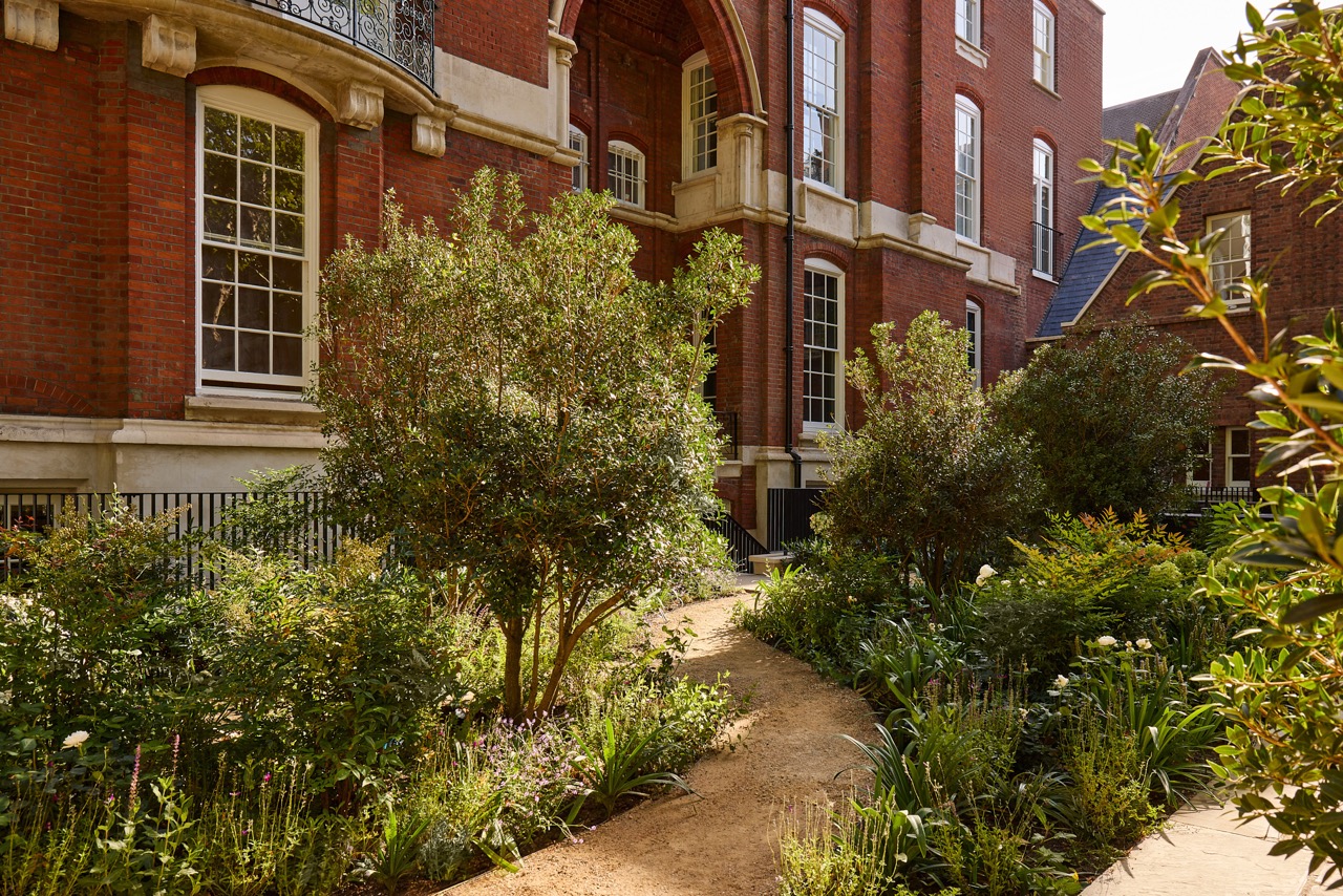 One Palace Green Gardens, Kensington Palace Gardens. 