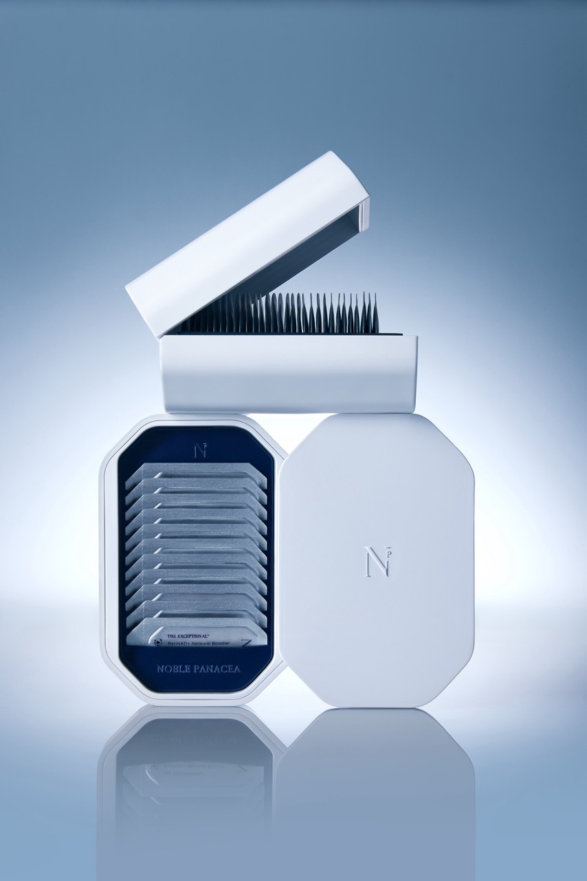 RetiNAD+ Renewal Booster retinol doses. 