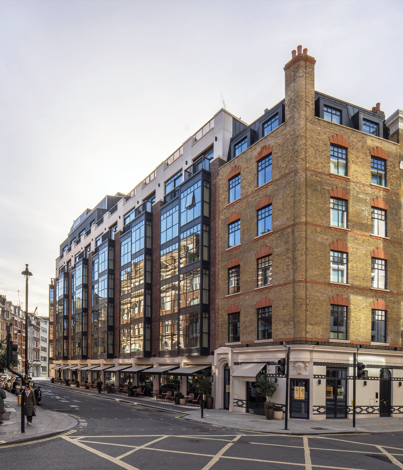 the newman hotel exterior